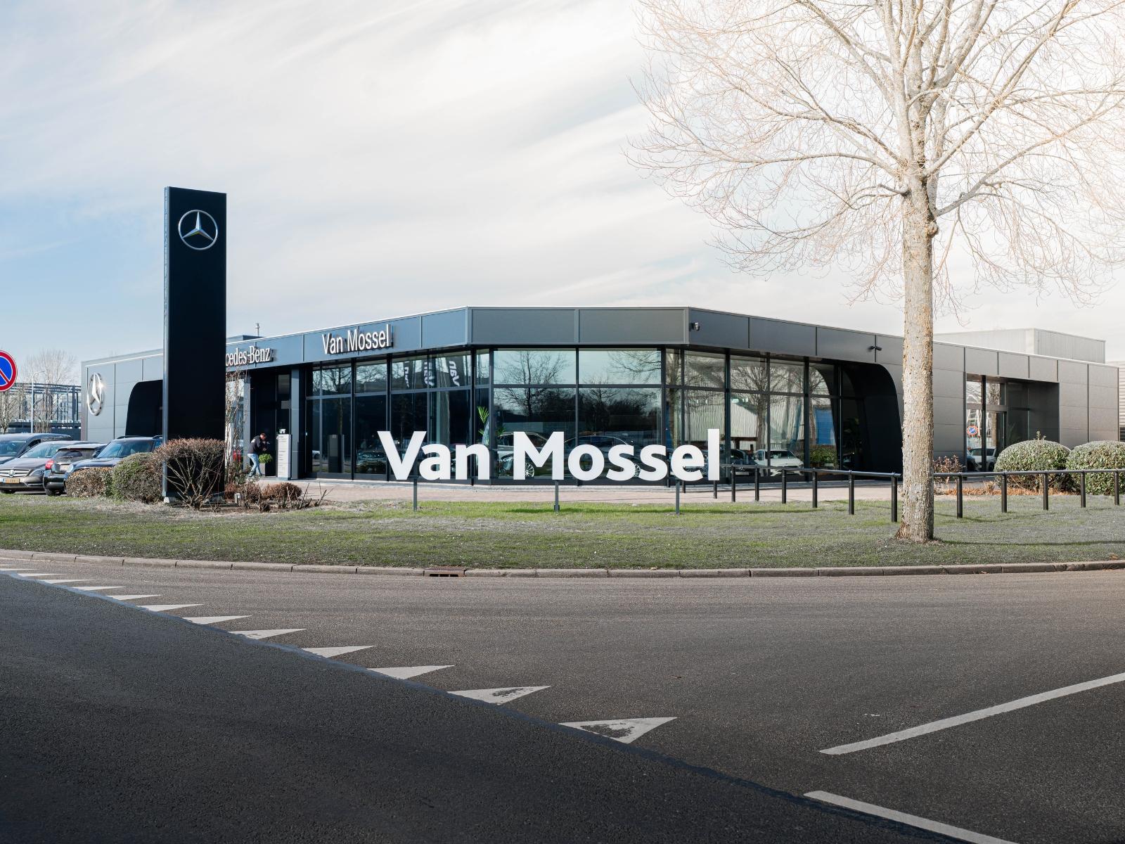 Mercedes-Benz S-Klasse 450 Premium / Stoelverwarming / 360Graden-Camera / Panaroma-schuifdak / Memory-Stoelen / Rij-assistentie / Stoelventilatie / Luchtvering / Burmester /