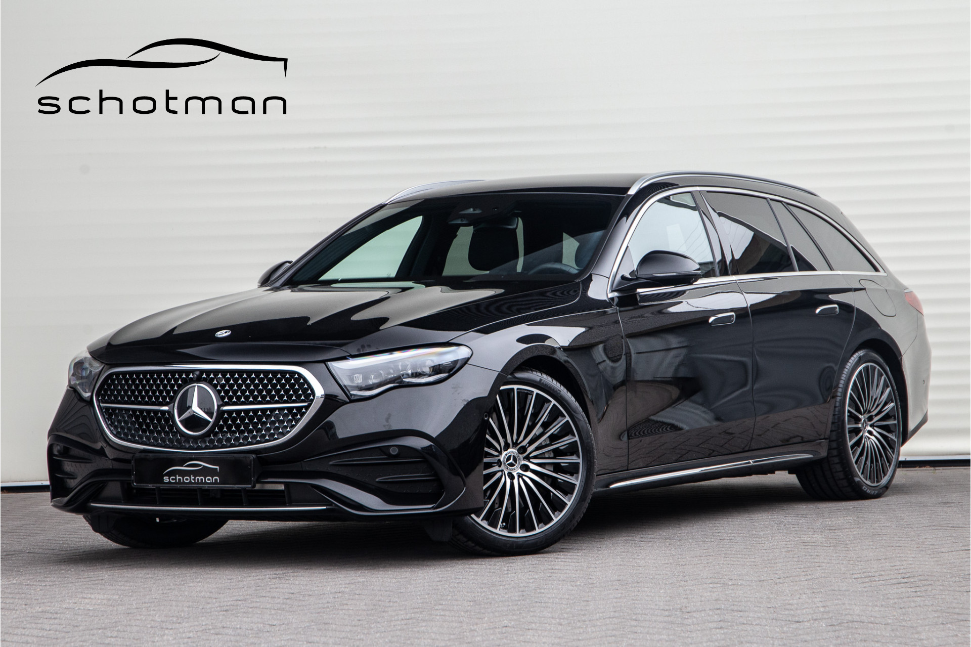 Mercedes-Benz E-Klasse Estate 300 e AMG Line Facelift, Luchtvering, Trekhaak, Exclusiefpakket 2024