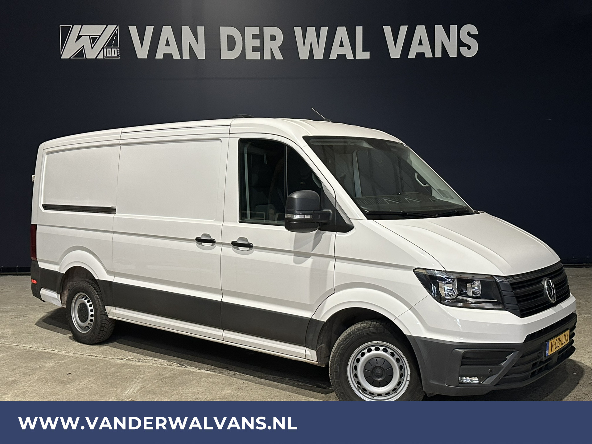 Volkswagen Crafter 2.0 TDI 141pk L3H2 L2H1 Euro6 Airco | Navigatie | Camera | Apple Carplay Android Auto, Parkeersensoren, Bijrijdersbank