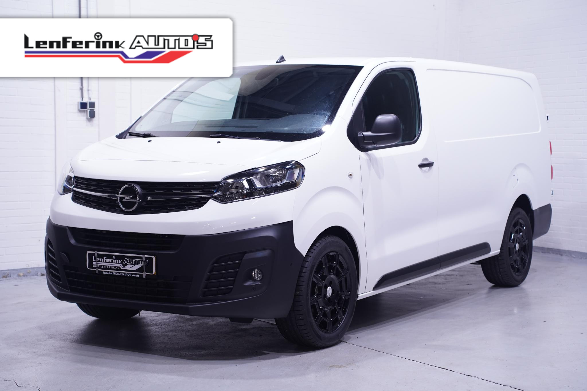 Opel Vivaro 2.0 CDTi 180 pk XL L3 Aut. Apple Carplay, 18" LMV Cruise control, Airco, Laadruimte Pakket, PDC V+A, 2-Zits