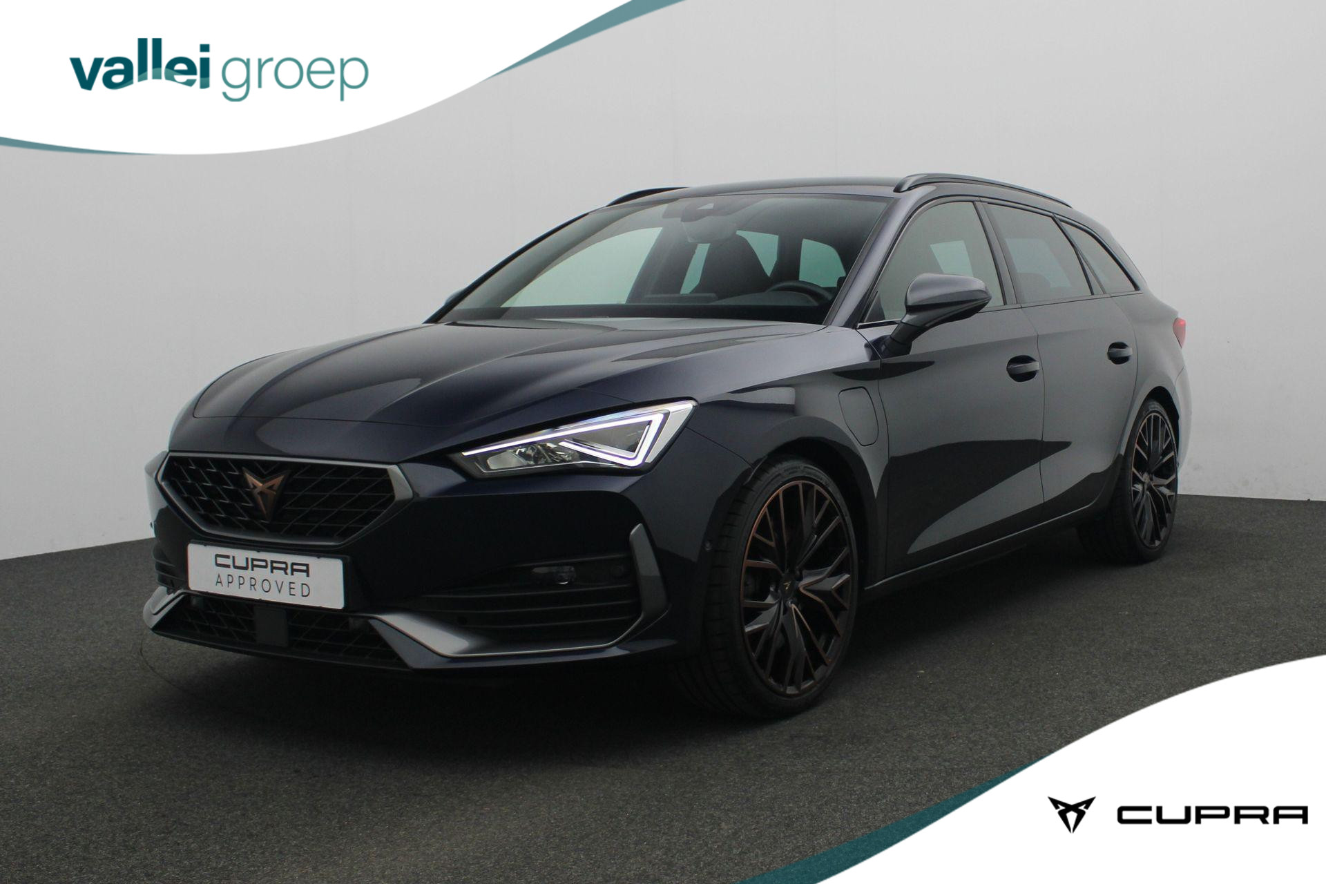 CUPRA Leon Sportstourer 1.4 245 pk DSG e-Hybrid VZ Copper Edition | Trekhaak | Leder | Supersport stuur | Adaptief sportonderstel | Geheugenstoel | Stuur-/stoelverwarming