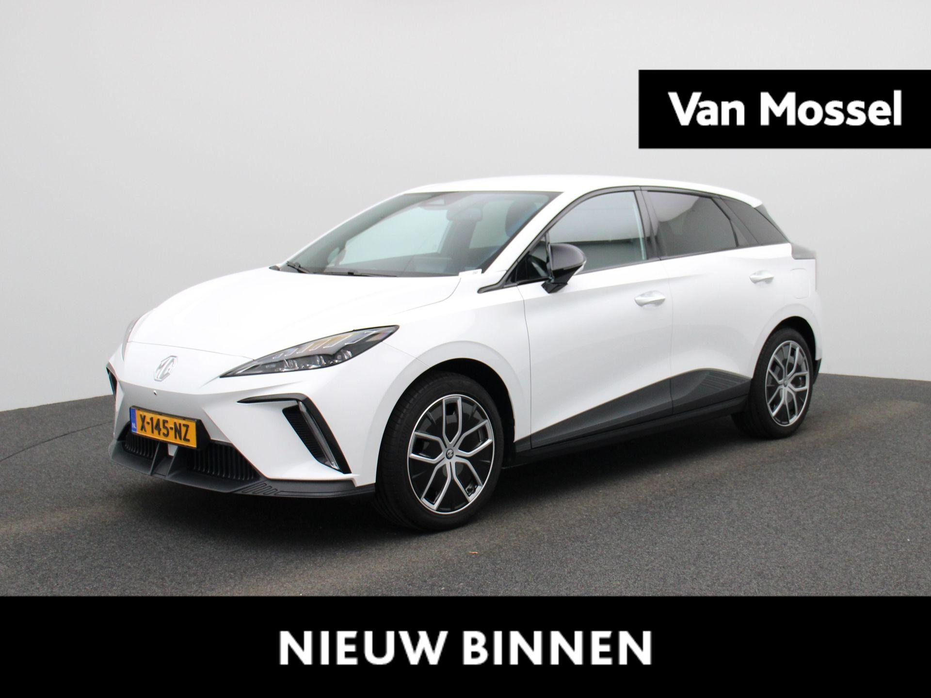 MG 4 Luxury 64 kWh | Navigatie | Climate Control | Apple Carplay / Android Auto | Adaptive Cruise Control | Stoelverwarming | Warmtepomp | Half-Leder |