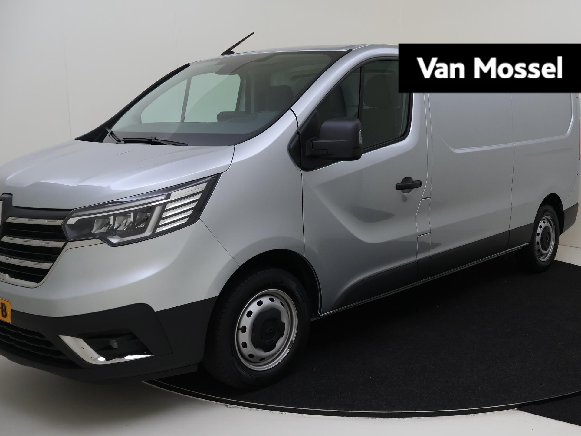 Renault Trafic 2.0 - 110PK dCi T30 L2H1 Work Edition | BTW | Airco | Licht & Regen Sensor | Parkeersensoren | Apple Carplay/Android Auto | Lat om Lat betimmering | Laadvloer  | Sidebars | Mistlampen | Cruise Control | LED Lampen |