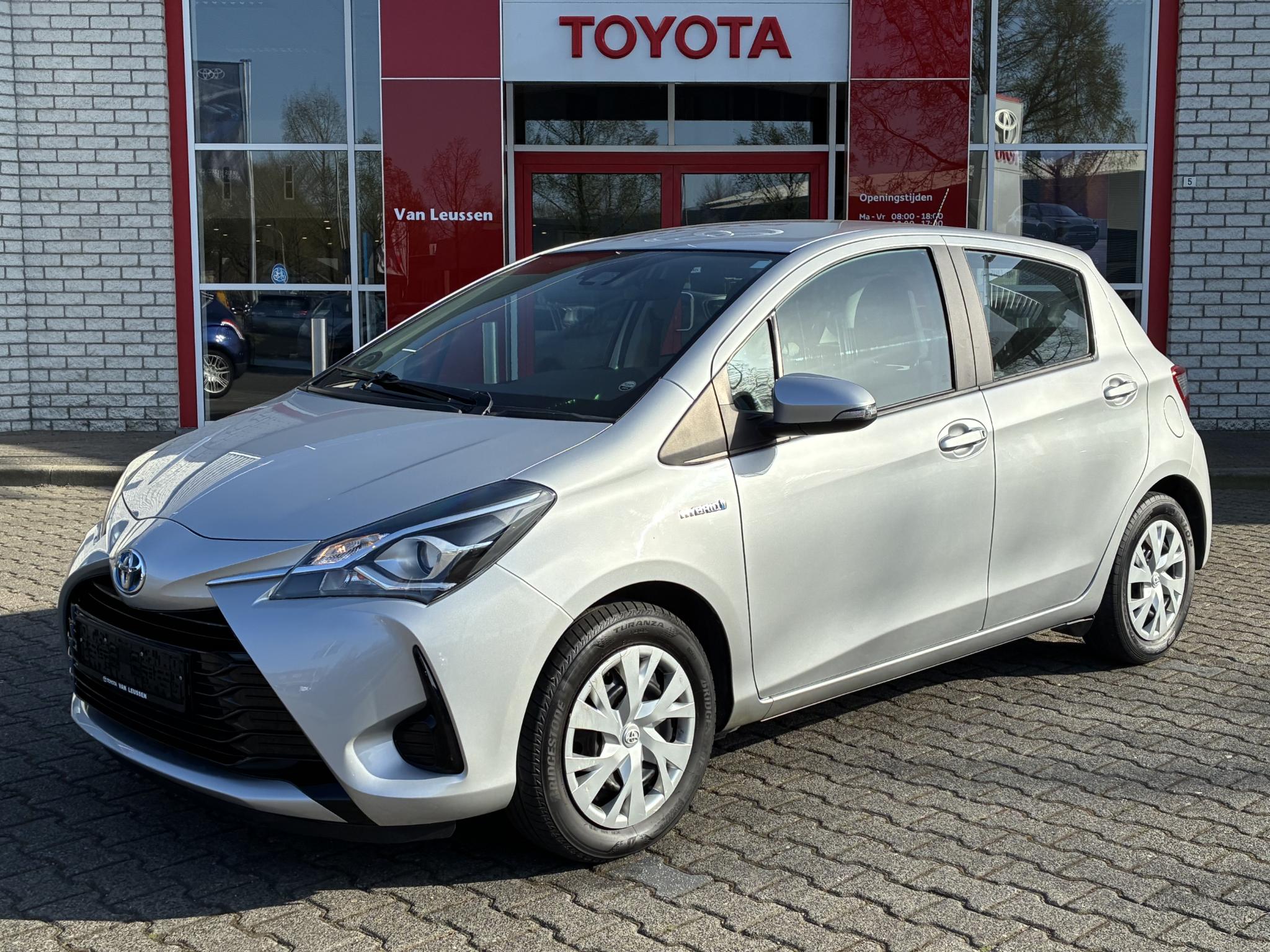 Toyota Yaris 1.5 Hybrid Active STOELVERW CAMERA CLIMA EL-RAMEN BLUETOOTH