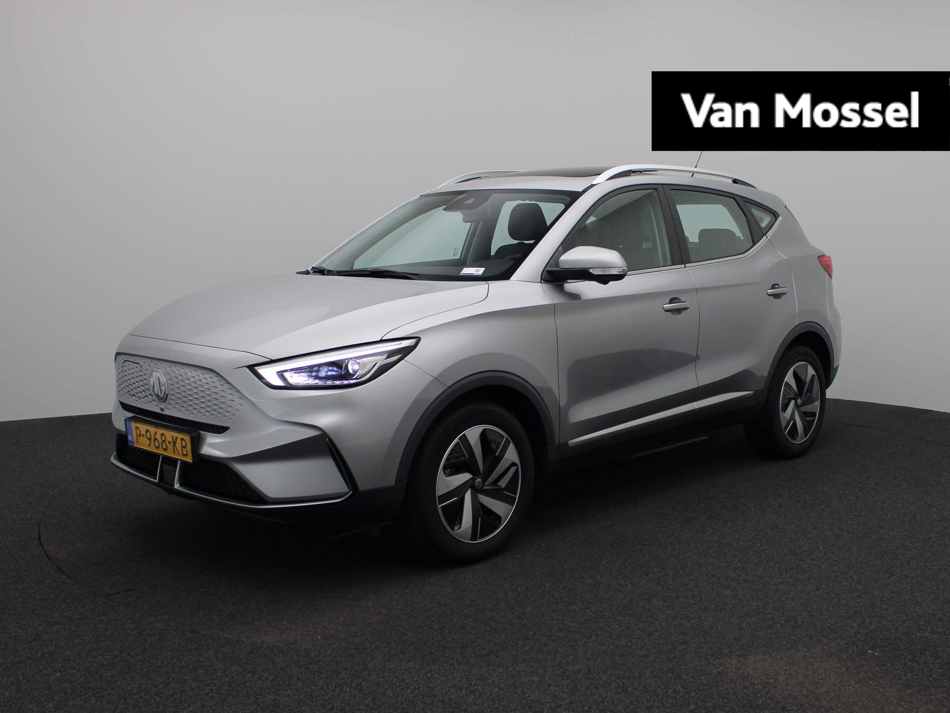 MG ZS-EV Standard Range Luxury 50 kWh | PANORAMADAK | ACHTERUITRIJCAMERA | NAVIGATIE | STOELVERWARMING | ADAPTIEVE CRUISE CONTROL | CLIMATE CONTROL | LEDEREN STOELEN | LED VERLICHTING | PARKEERSENSOREN |