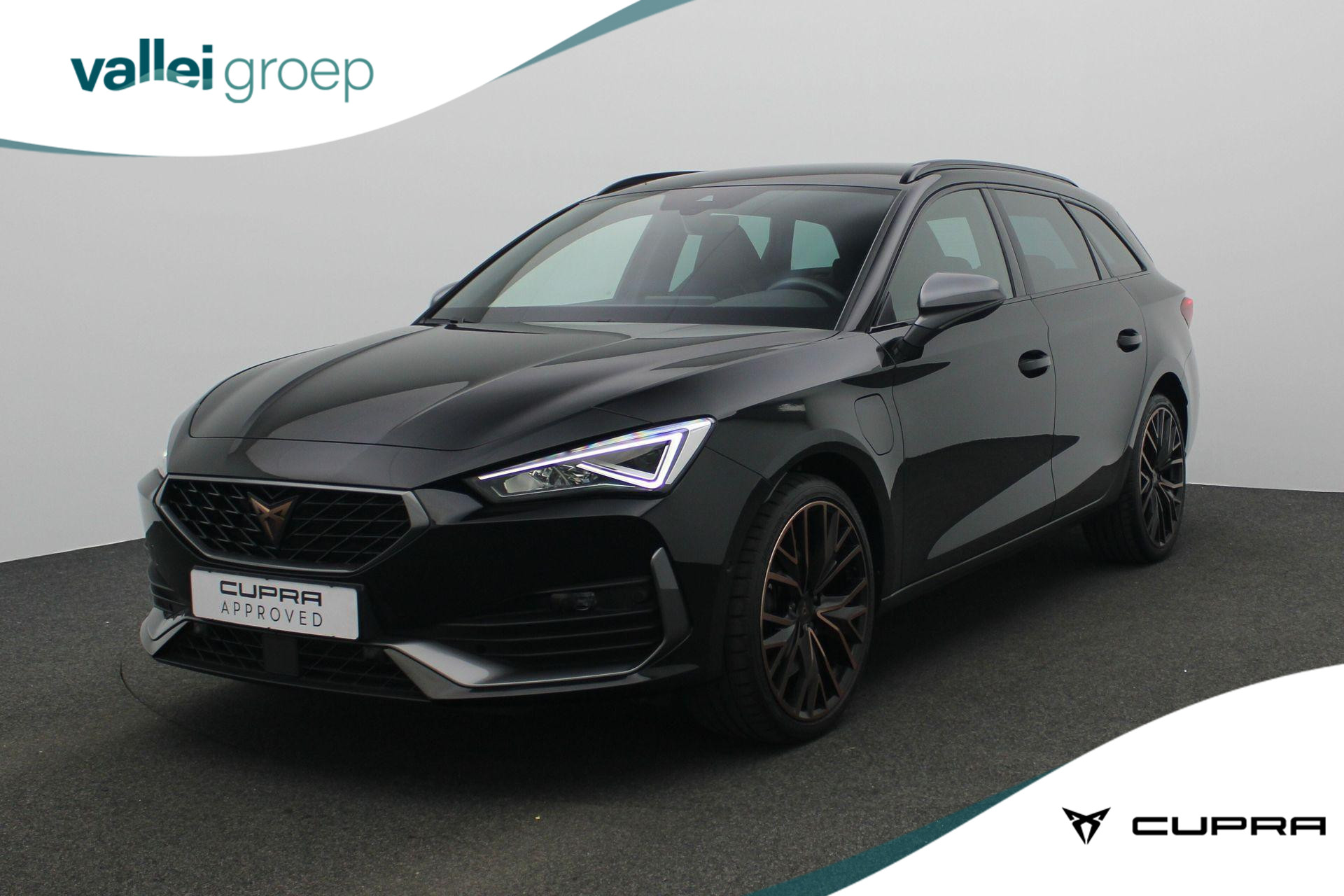 CUPRA Leon Sportstourer 1.4 e-Hybrid 245 pk DSG VZ Copper Edition | Leder | Adaptief onderstel | Geheugenstoel | Supersport stuur | Stuur-/stoelverwarming