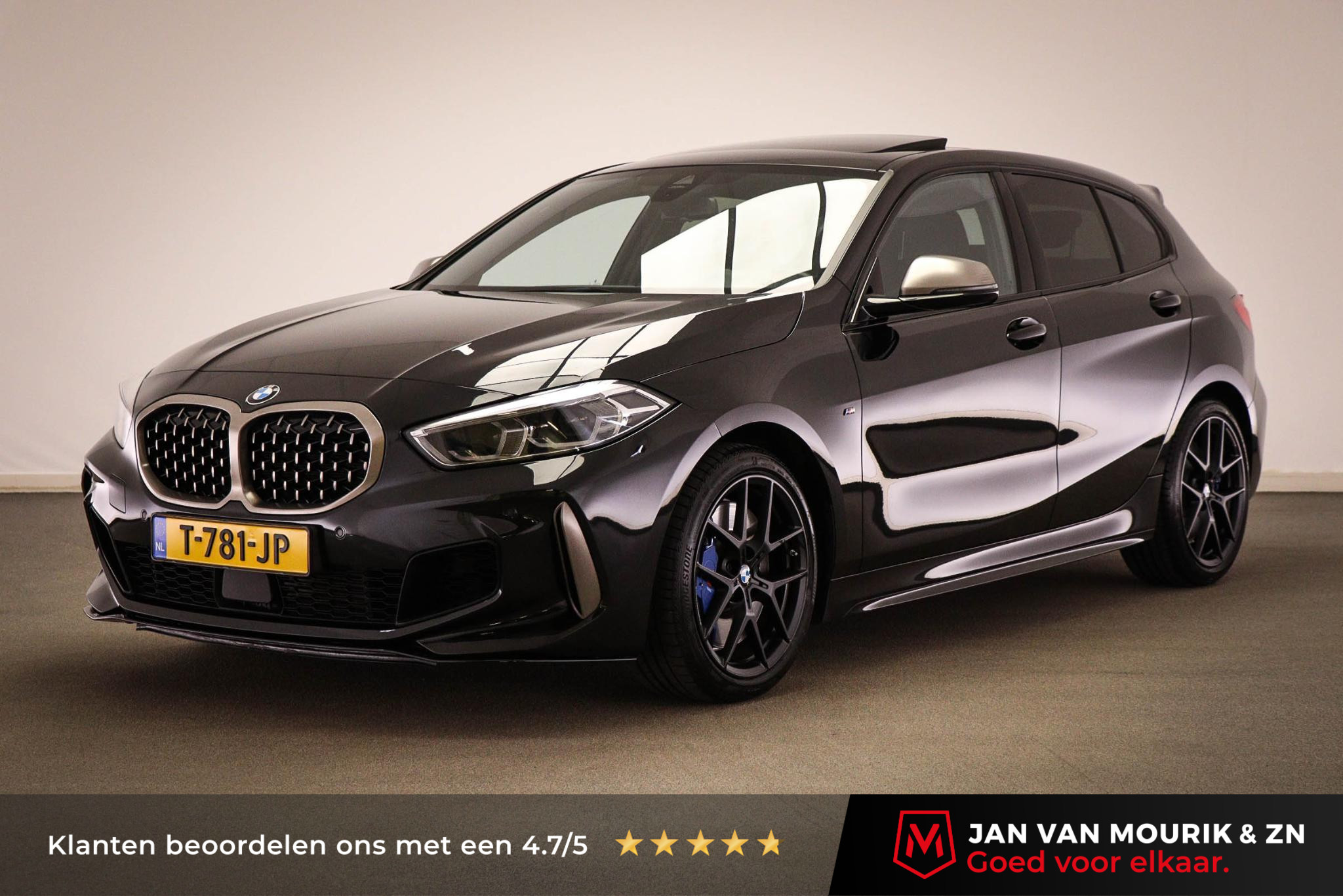 BMW 1 Serie M135i xDrive Executive | PANORAMADAK | LIFE COCKPIT FROFESSIONAL- PACK | DAB | APPLE