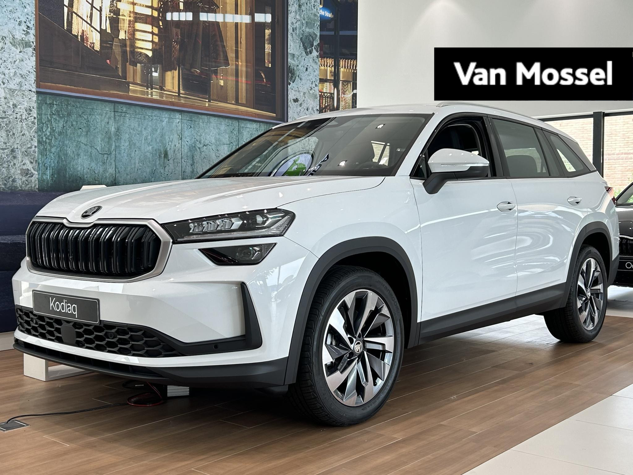 Škoda Kodiaq 1.5 TSI MHEV Business Edition 150 PK | m-HEV | 18'' Lichtmetalen velgen | Chroom Pakket | Launch Pakket | variabele Bagageruimtevloer