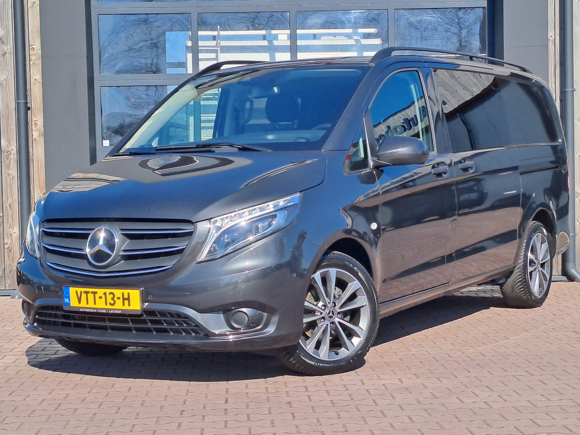 Mercedes-Benz Vito 116 CDI Lang DC Comfort | Cruise | 2x schuifdeur | Stoelverwarming | Led | Navi | Camera |
