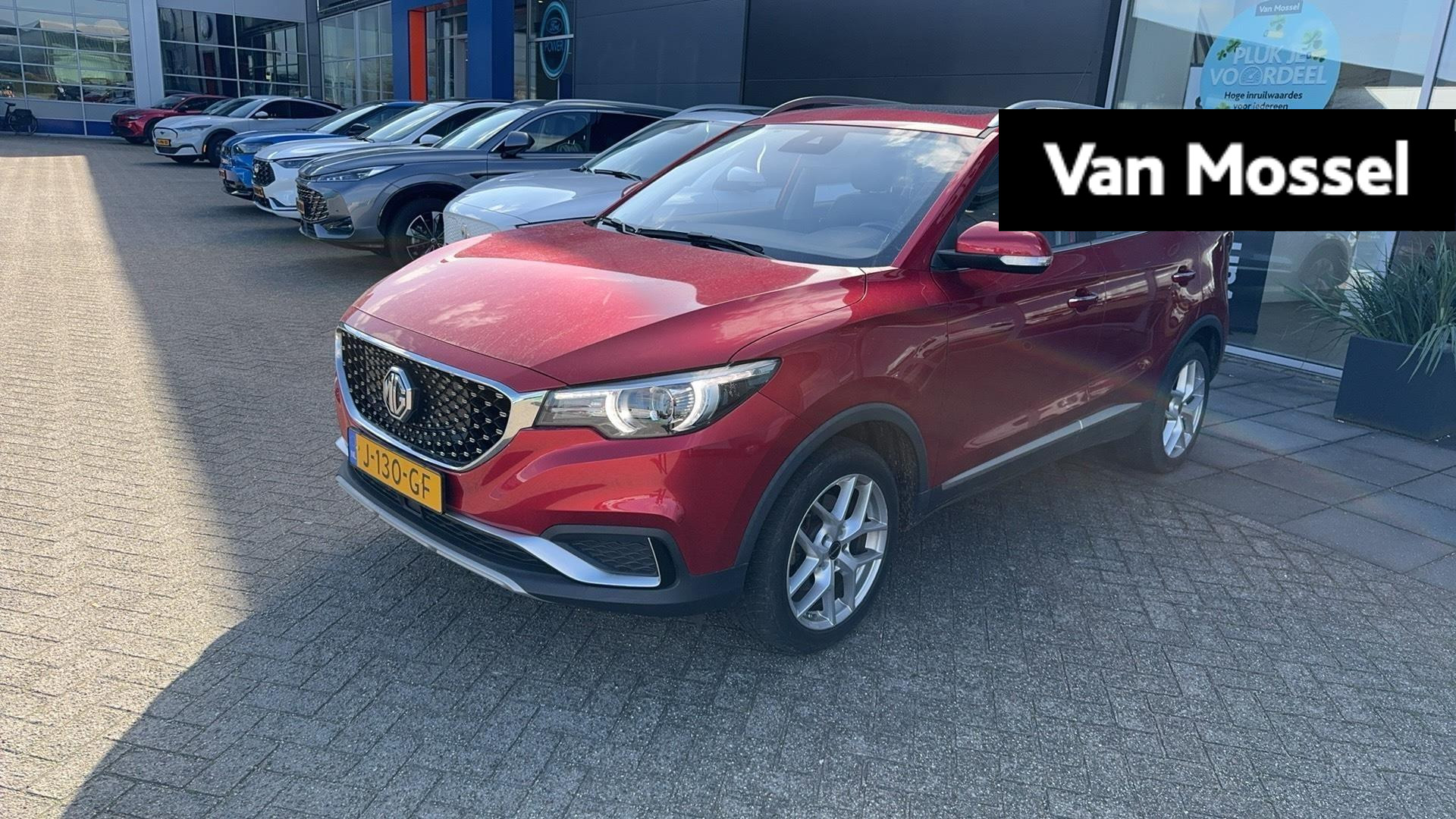MG ZS-EV Luxury 45 kWh | Leder | Navi | Panoramadak | Apple CarPlay | Camera |