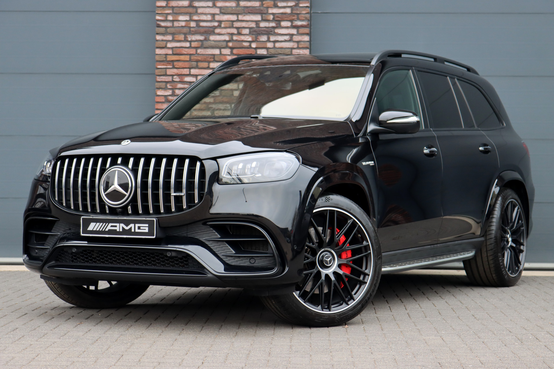 Mercedes-Benz GLS AMG 63 4MATIC+ Premium+ | Airmatic | Distronic+ | Panoramadak | MBUX Tablet | Massage | Carbon | Stoelventilatie | Verwarmd Stuurwiel | AMG Drive Unit |
