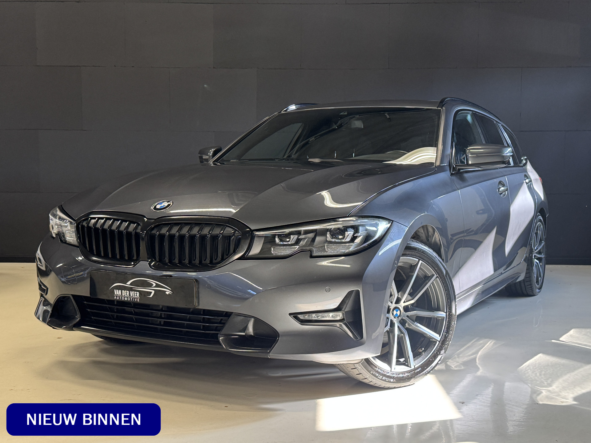 BMW 3 Serie Touring 318i Executive Edition Automaat | M-pakket | Nieuw model | Sportstoelen | Camera | Carplay | Navi | Full LED