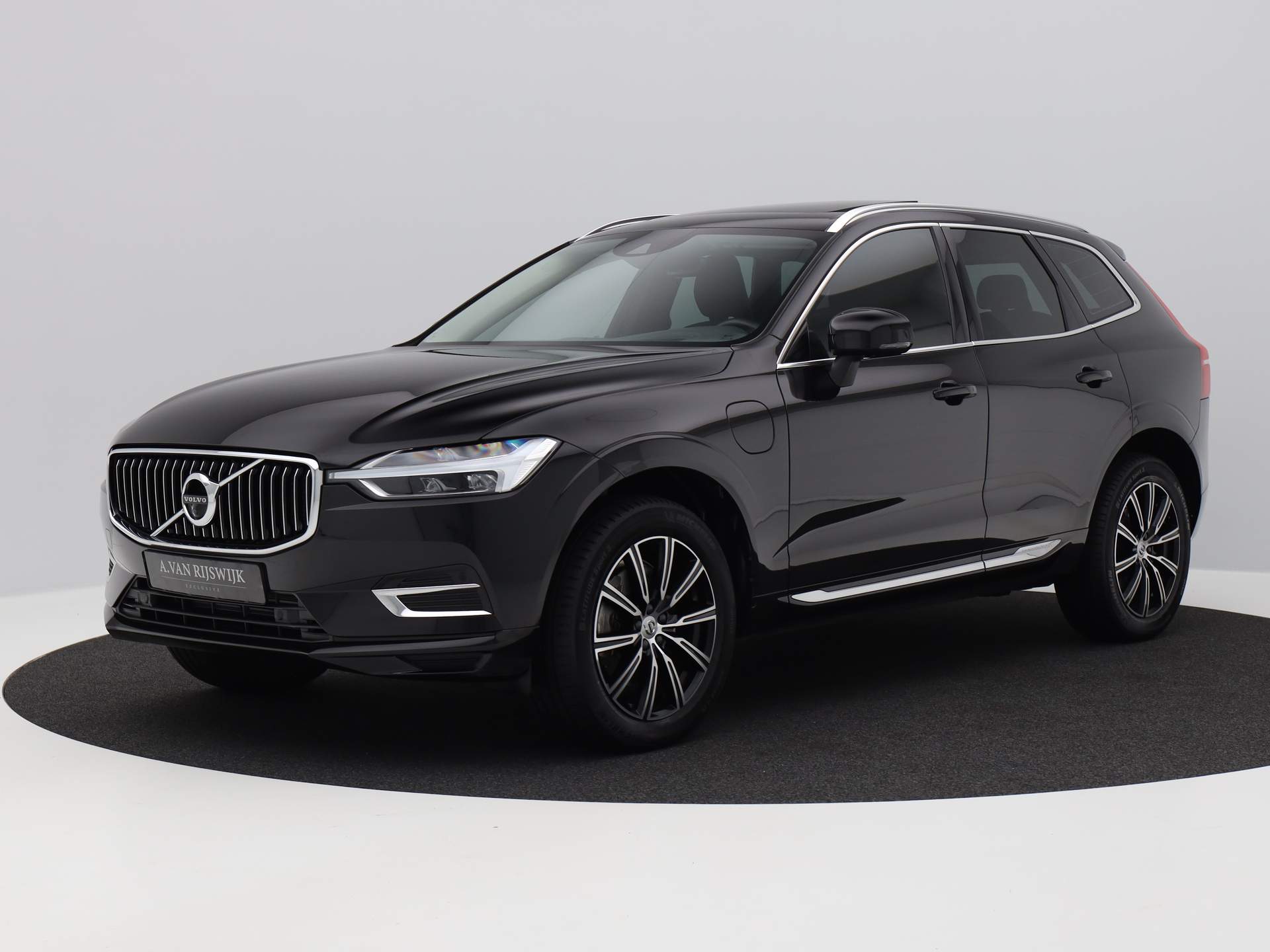 Volvo XC60 2.0 T8 Twin Engine AWD Inscription | PANO | HUD | 360º