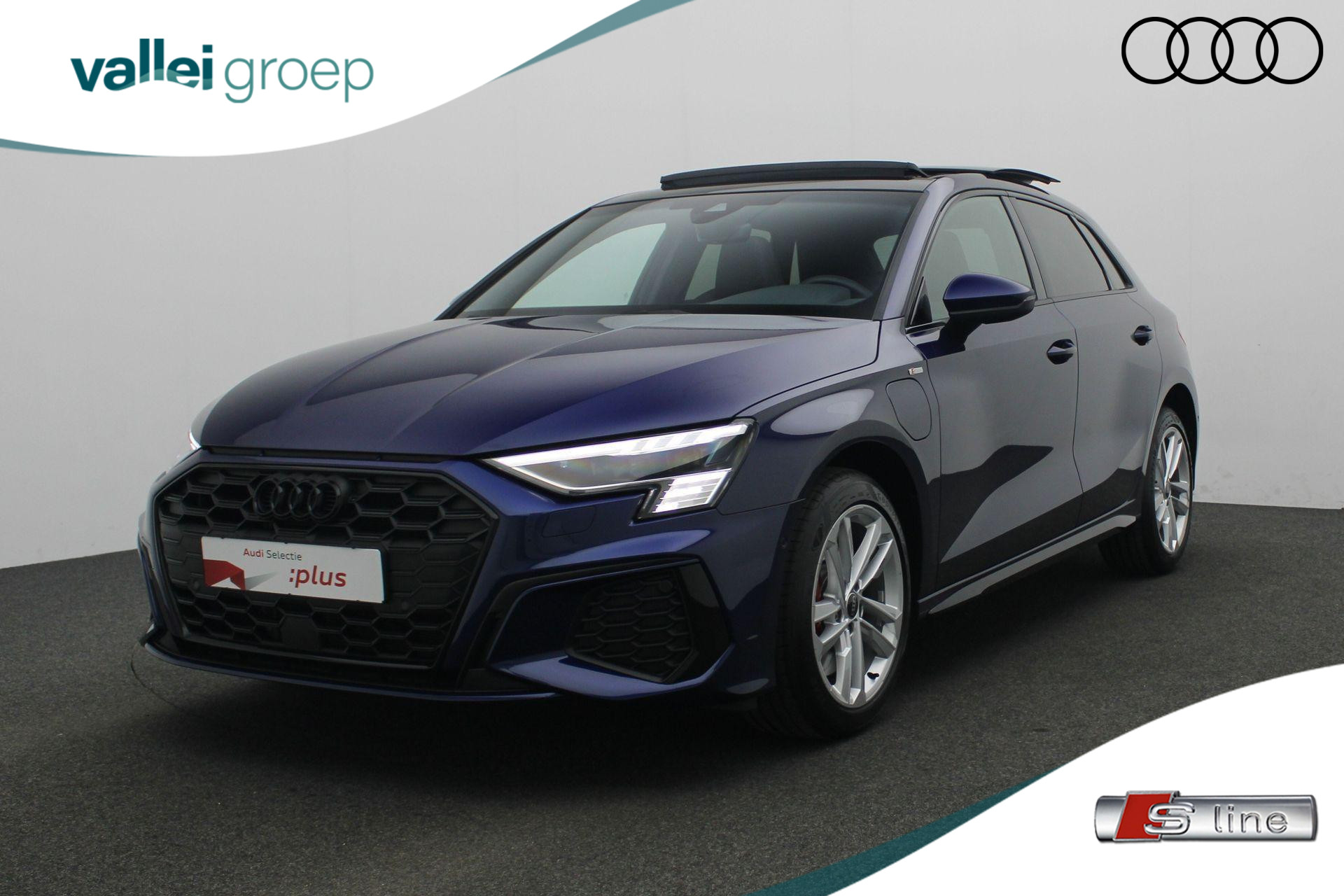 Audi A3 Sportback 45 TFSI e 245 pk S-tronic S edition Competition / S-Line | Panoramadak | Trekhaak | Matrix LED | Bang & Olufsen | Elektr. stoel | Audi Sport rode stiksels