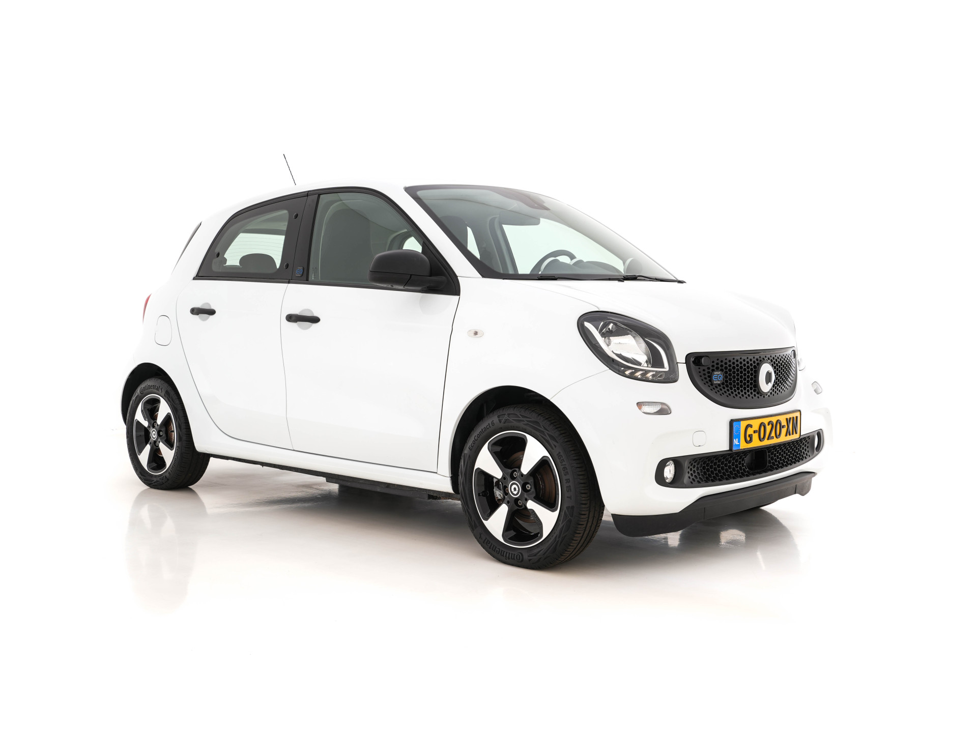 Smart Forfour EQ Business Solution Cool&Audio Pack 18 kWh [ 3-Fase ] (INCL-BTW) *FULL-LEATHER | AIRCO | DAB | CRUISE | COMFORT-SEATS | 15''ALU*