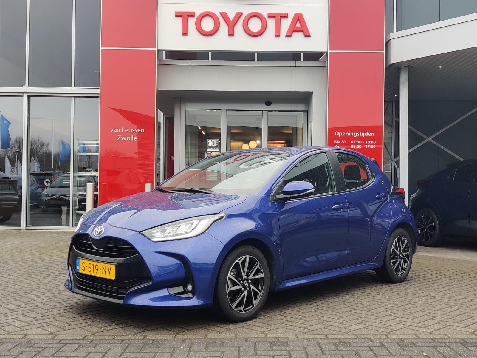 Toyota Yaris 1.5 HYBRID DYNAMIC APPLE/ANDROID LED CAMERA CLIMA KEYLESS AD-CRUISE 16"LMV NL-AUTO
