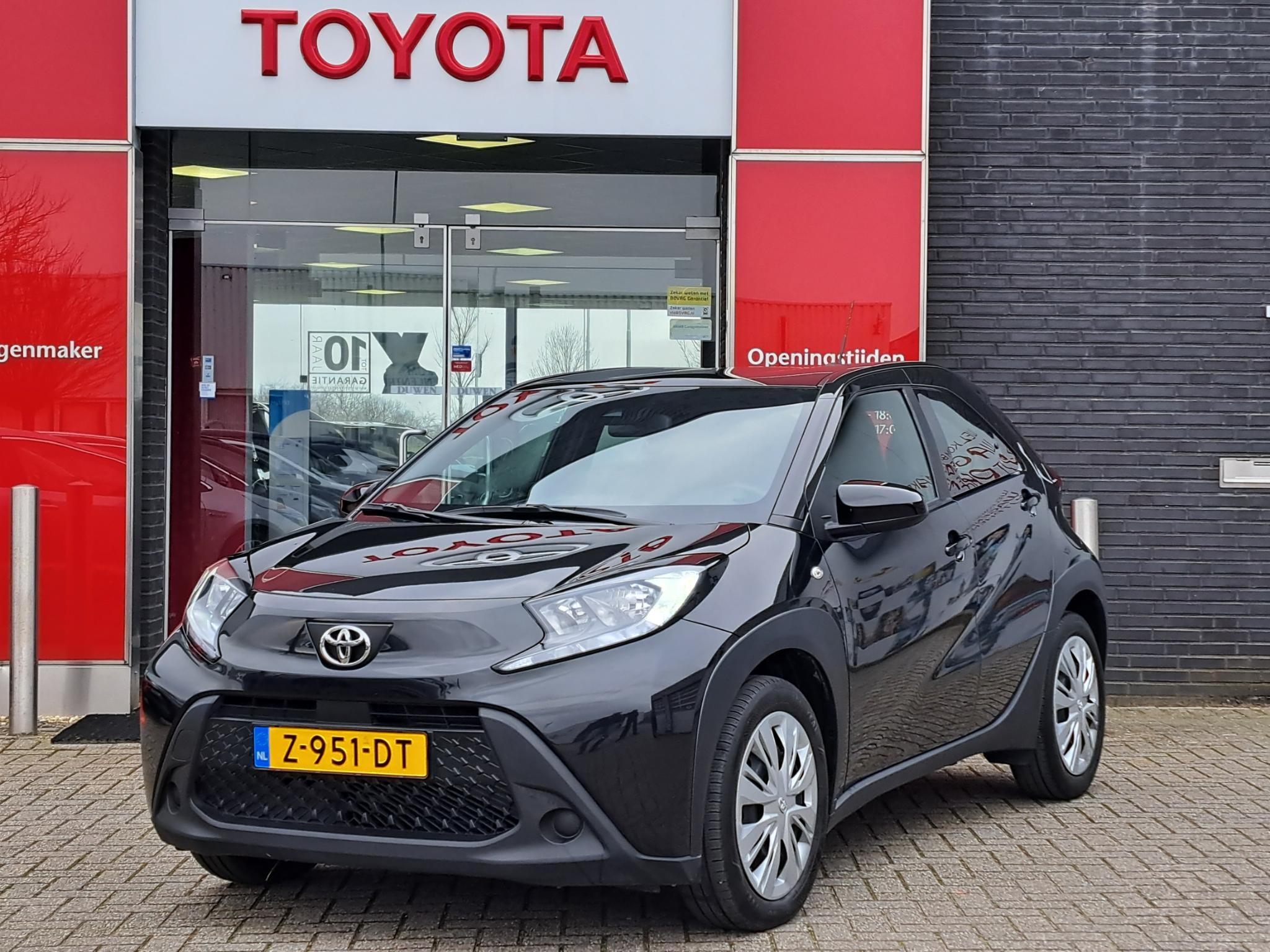 Toyota Aygo X PLAY APPLE/ANDROID CAMERA AD-CRUISE 7"DISPLAY DAB NL-AUTO