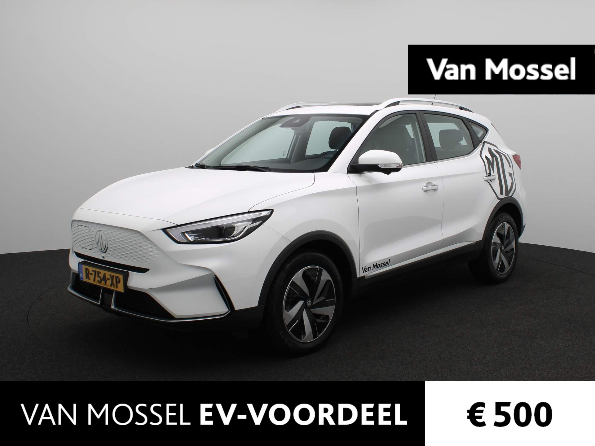 MG ZS-EV Long Range Luxury 70 kWh | Navigatie | Panoramadak | Camera | Adaptive cruise
