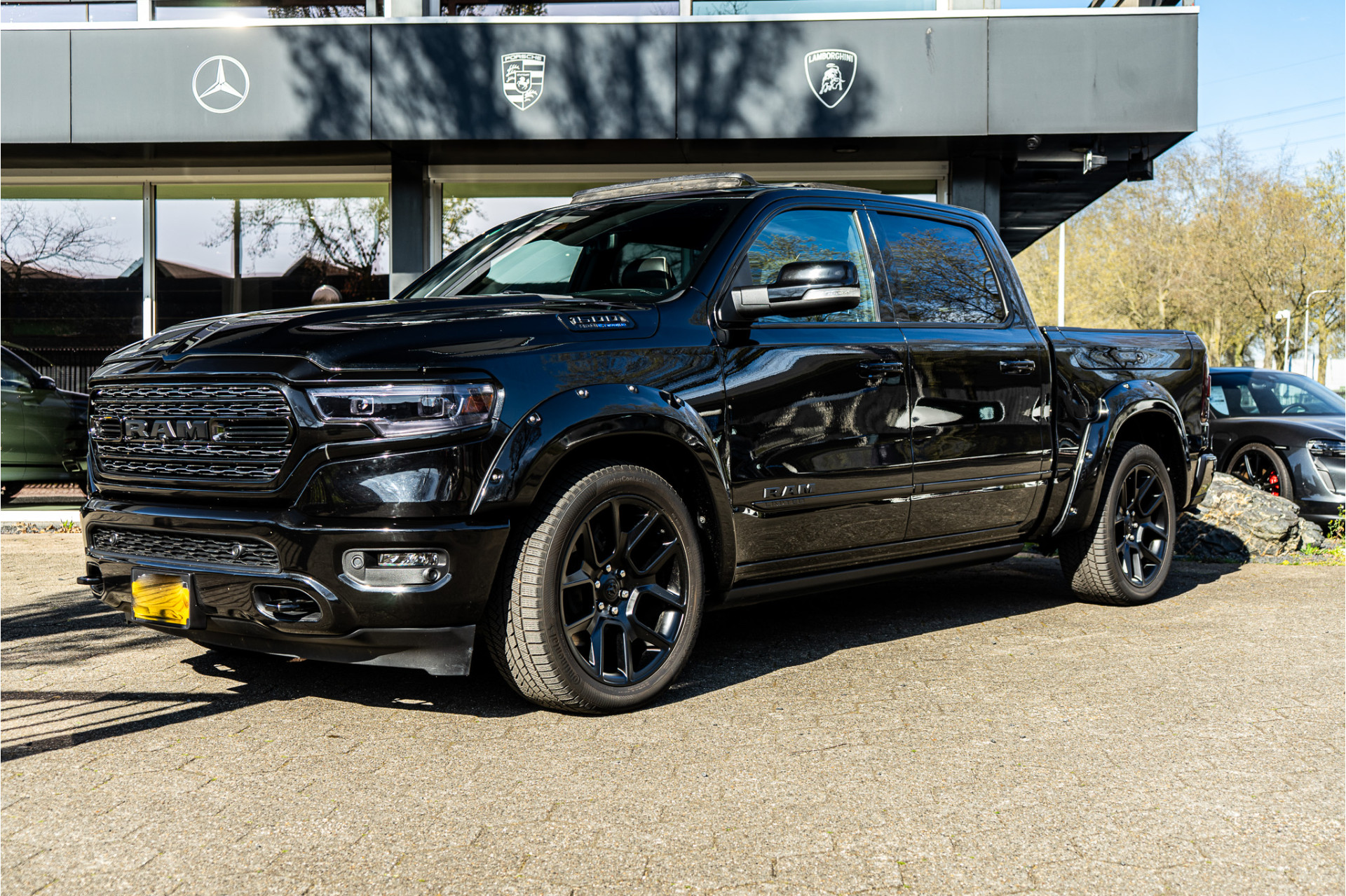 Dodge Ram 1500 5.7 V8 4x4 Crew Cab Limited 402PK | Blacked | Wide | Lucht | VOL! 12 MND Garantie