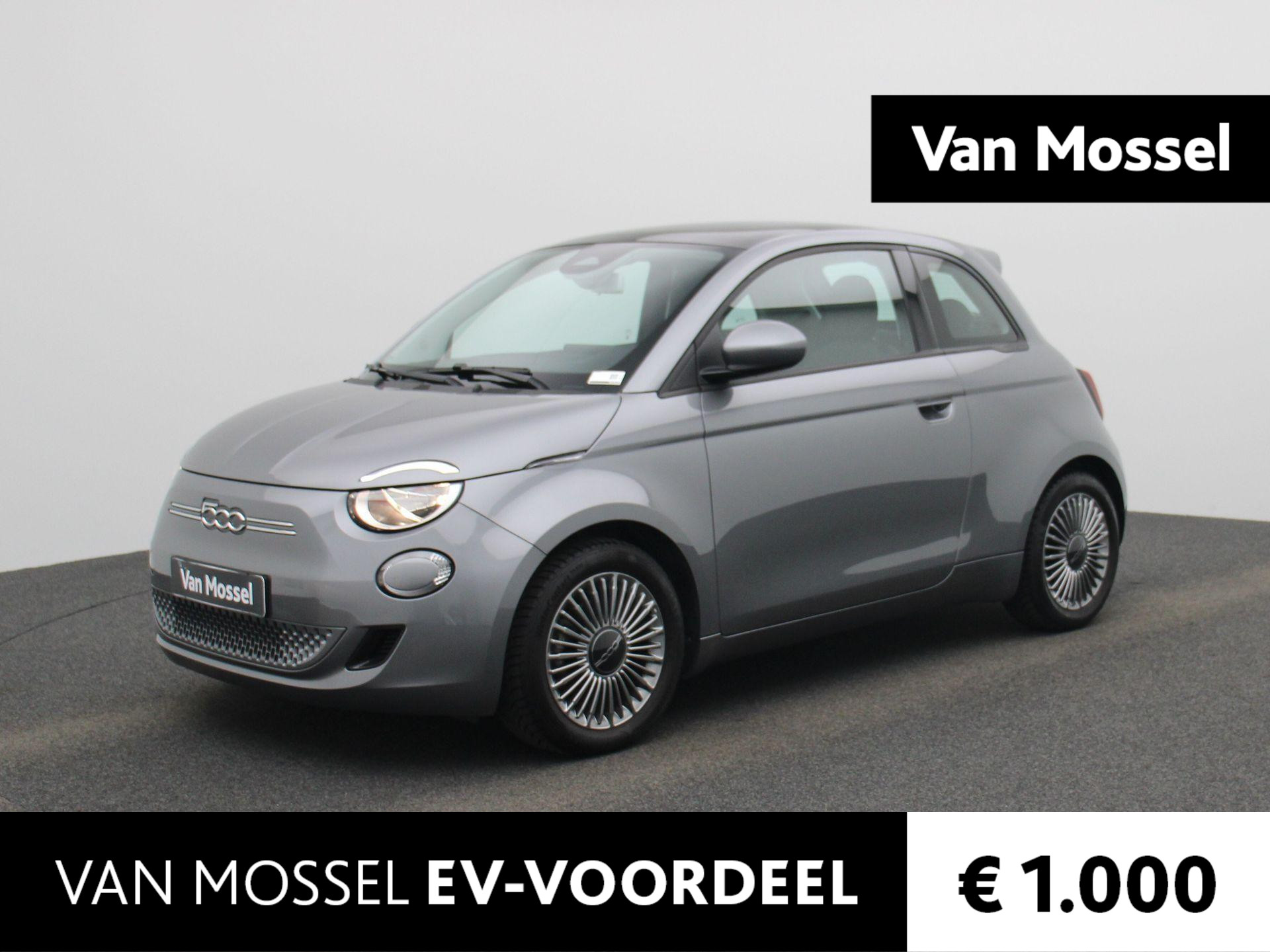 Fiat 500e Icon 42 kWh | Panorama dak |  Parkeer camera | Apple carplay / Android