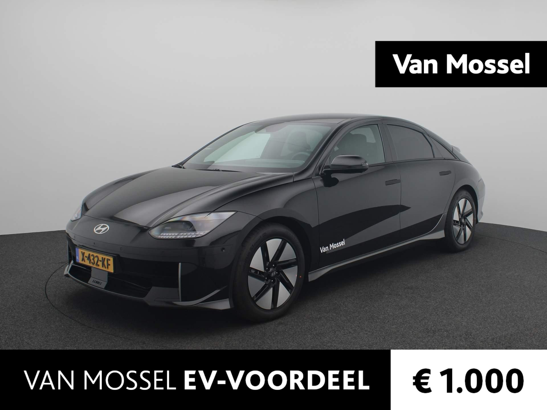 Hyundai IONIQ 6 Lounge AWD 77.4 kWh Hyundai IONIQ 6 Lounge AWD 77 kWh | Demo | 18 inch velgen | tot 614km rijbereik WLTP | Full LED verlichting |