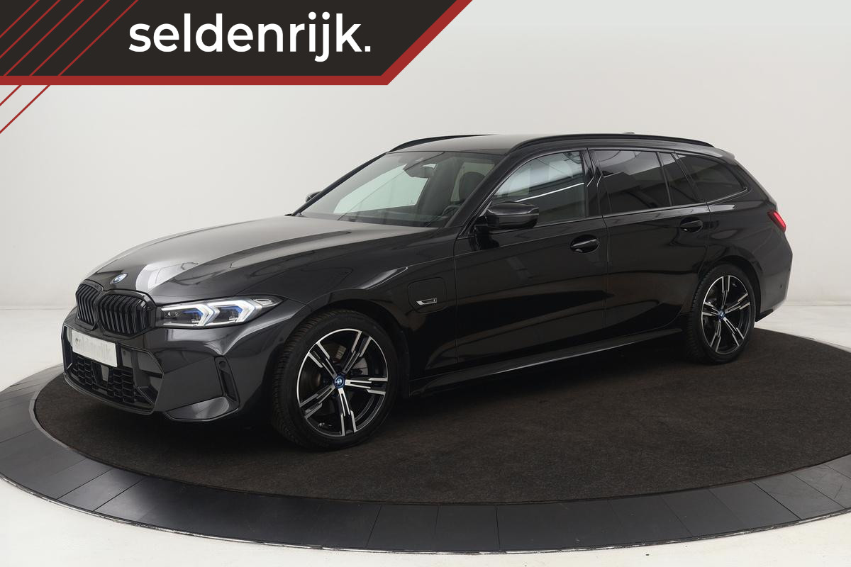 BMW 3 Serie Touring 320e M Sport | Head-Up | Stoel & stuurverwarming | Adaptive cruise | Sportstoelen | Adaptief LED | Sfeerverlichting | Camera | Carplay | Leder/Alcantara