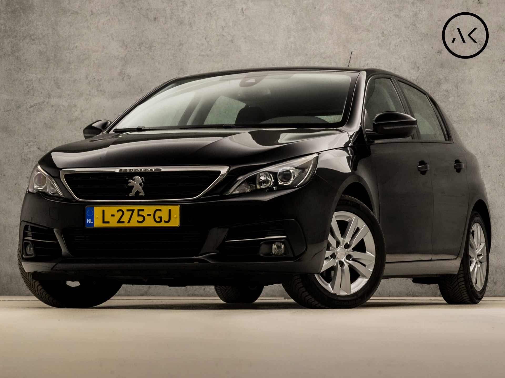 Peugeot 308 1.2 PureTech Sport (VIRTUAL COCKPIT, APPLE CARPLAY, GROOT NAVI, 360 CAMERA, SPORTSTOELEN, LANE ASSIST, CRUISE, NIEUWE APK, NIEUWSTAAT)