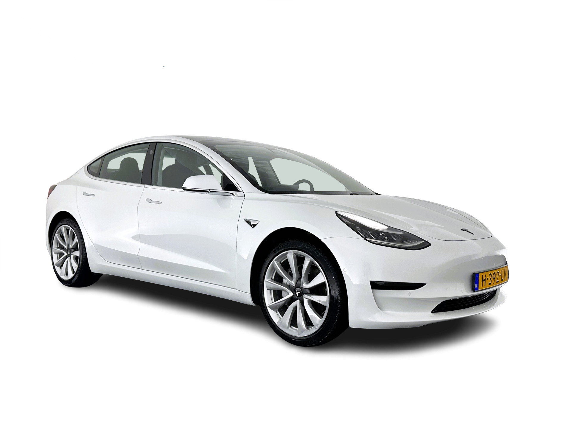 Tesla Model 3 Standard RWD Plus 60 kWh [ 3-Fase ] (INCL-BTW) Aut. *PANO | AUTO-PILOT | NAPPA-LEATHER | KEYLESS | FULL-LED | MEMORY-PACK | SURROUND-VIEW | DAB | CARPLAY | DIGI-COCKPIT | LANE-ASSIST | COMFORT-SEATS | 19"ALU*