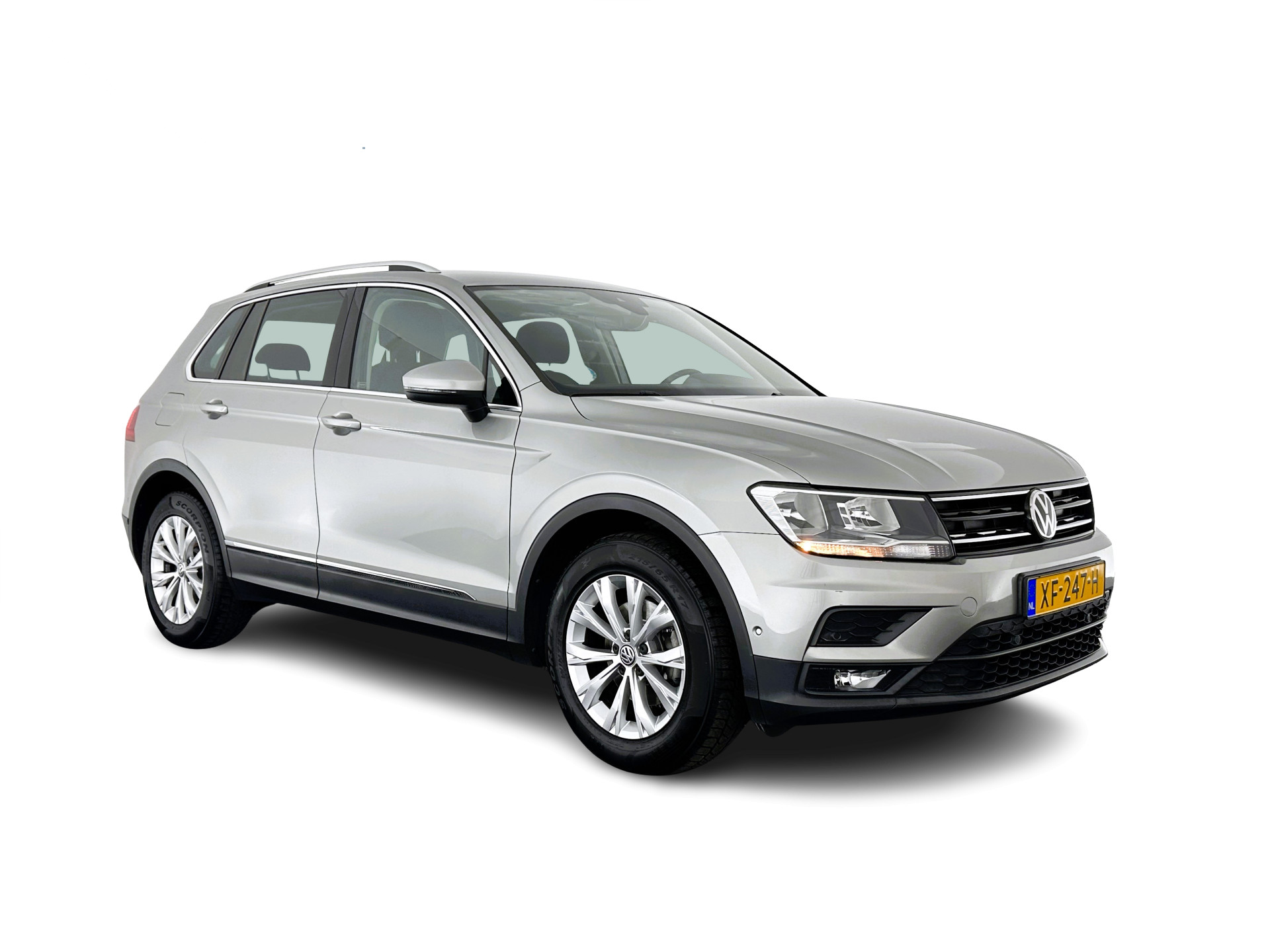 Volkswagen Tiguan 1.5 TSI ACT Comfortline Business *ADAPTIVE-CRUISE | NAVI-FULLMAP | KEYLESS | CAMERA | BLINDSPOT | COMFORT-SEATS | ECC | PDC | 17''ALU*