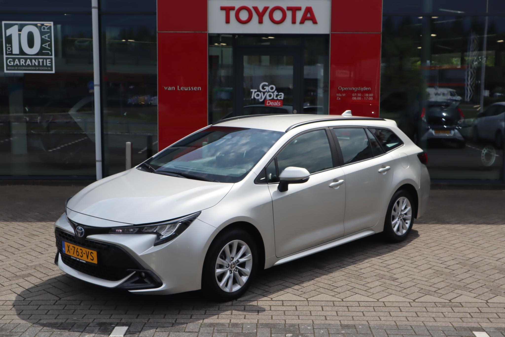 Toyota Corolla Touring Sports 1.8 HYBRID 140 ACTIVE NL-AUTO NAVI APPLE/ANDROID AD-CRUISE LED DAB+ PARKCAMERA LM-VELGEN