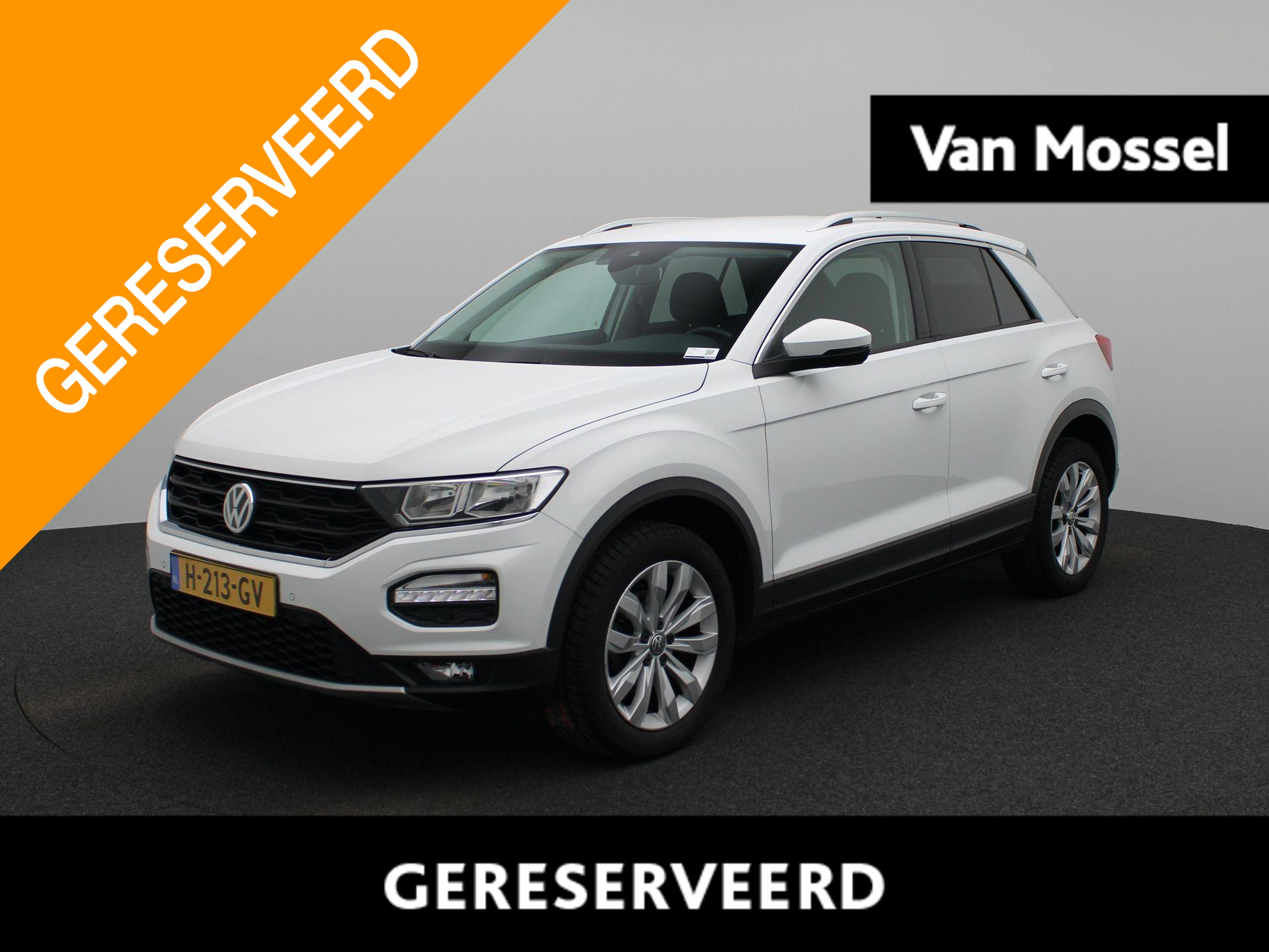 Volkswagen T-Roc 1.0 TSI Style Business 116 PK | Navigatie | Airco | Adaptieve Cruise Control | Lane Assist | Apple Carplay | Achteruitrijcamera | Parkeersensoren voor- en achter | Elektrische achterklep |