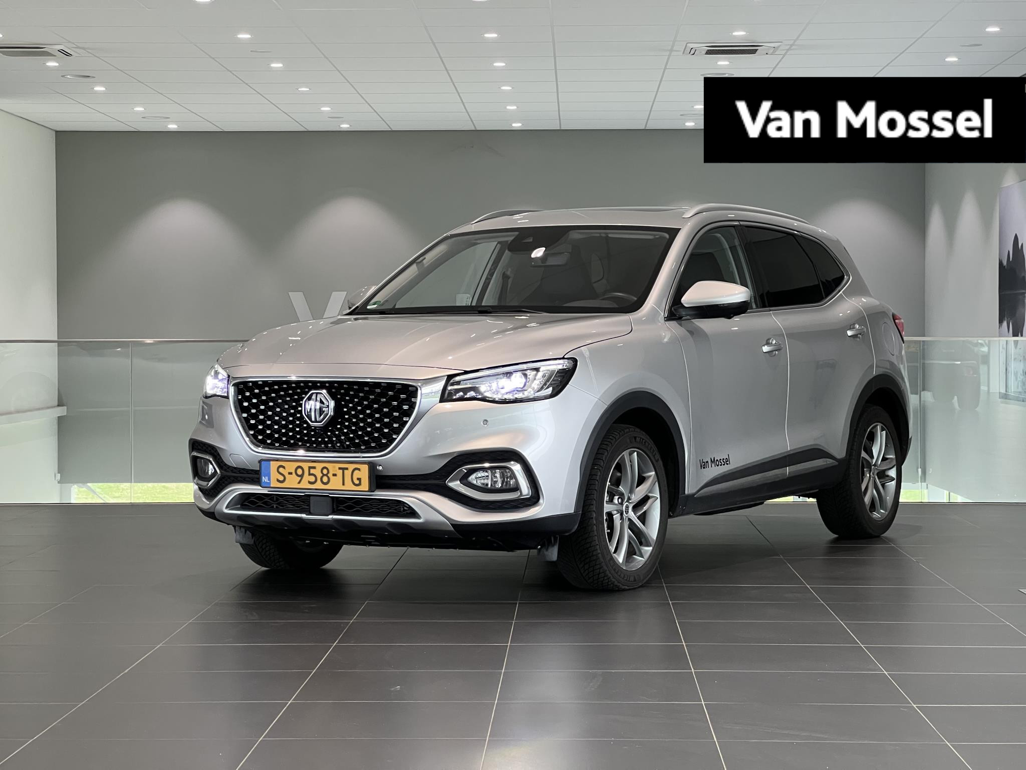 MG EHS 1.5 TGDI Luxury | Panoramadak | Leder | Navi | Led Sfeerlicht | 360 Camera | Adaptive Cruise Control |