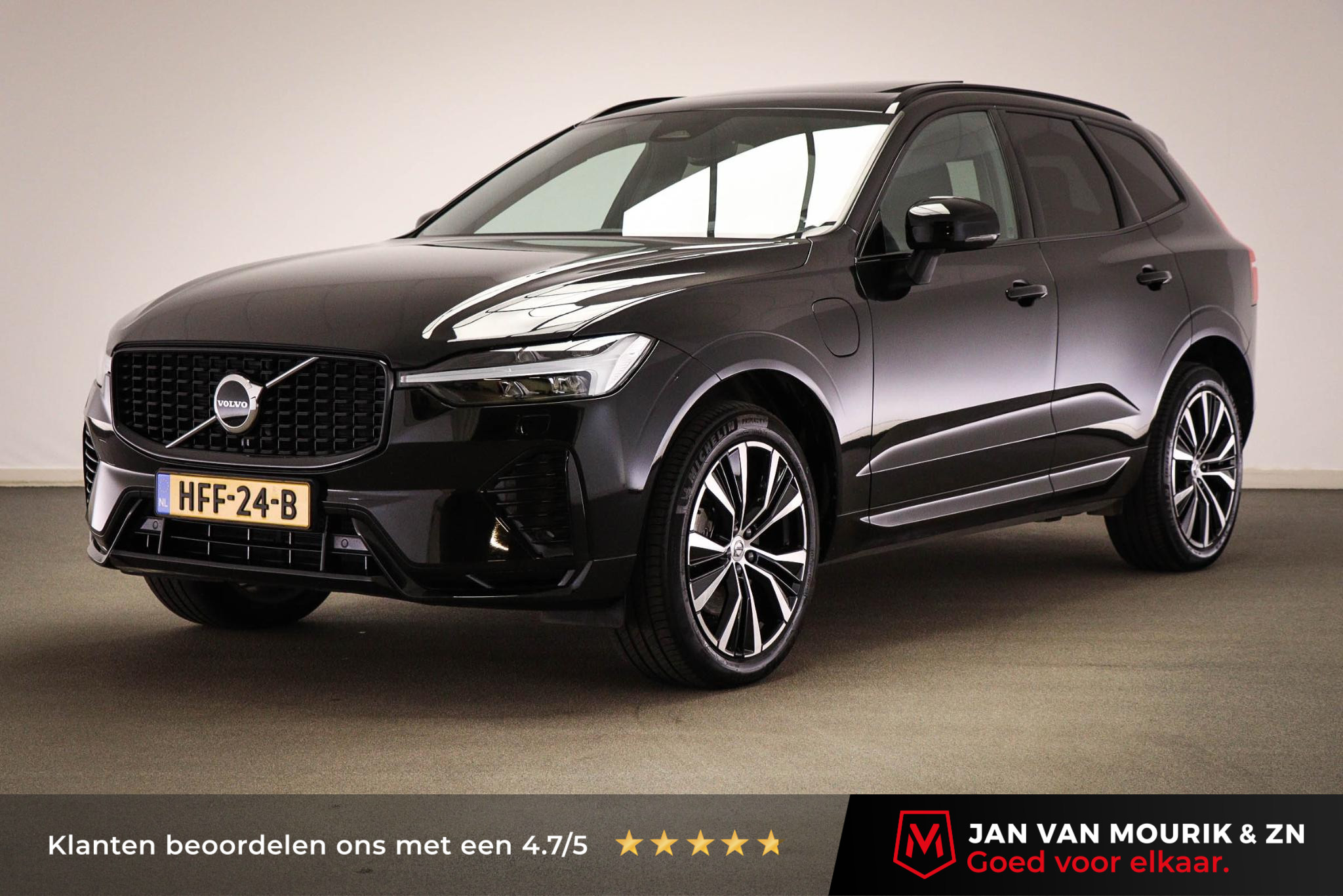 Volvo XC60 2.0 T6 Plug-in hybrid AWD Ultimate Bright | PANORAMADAK | STUURVERARMING | CAMERA