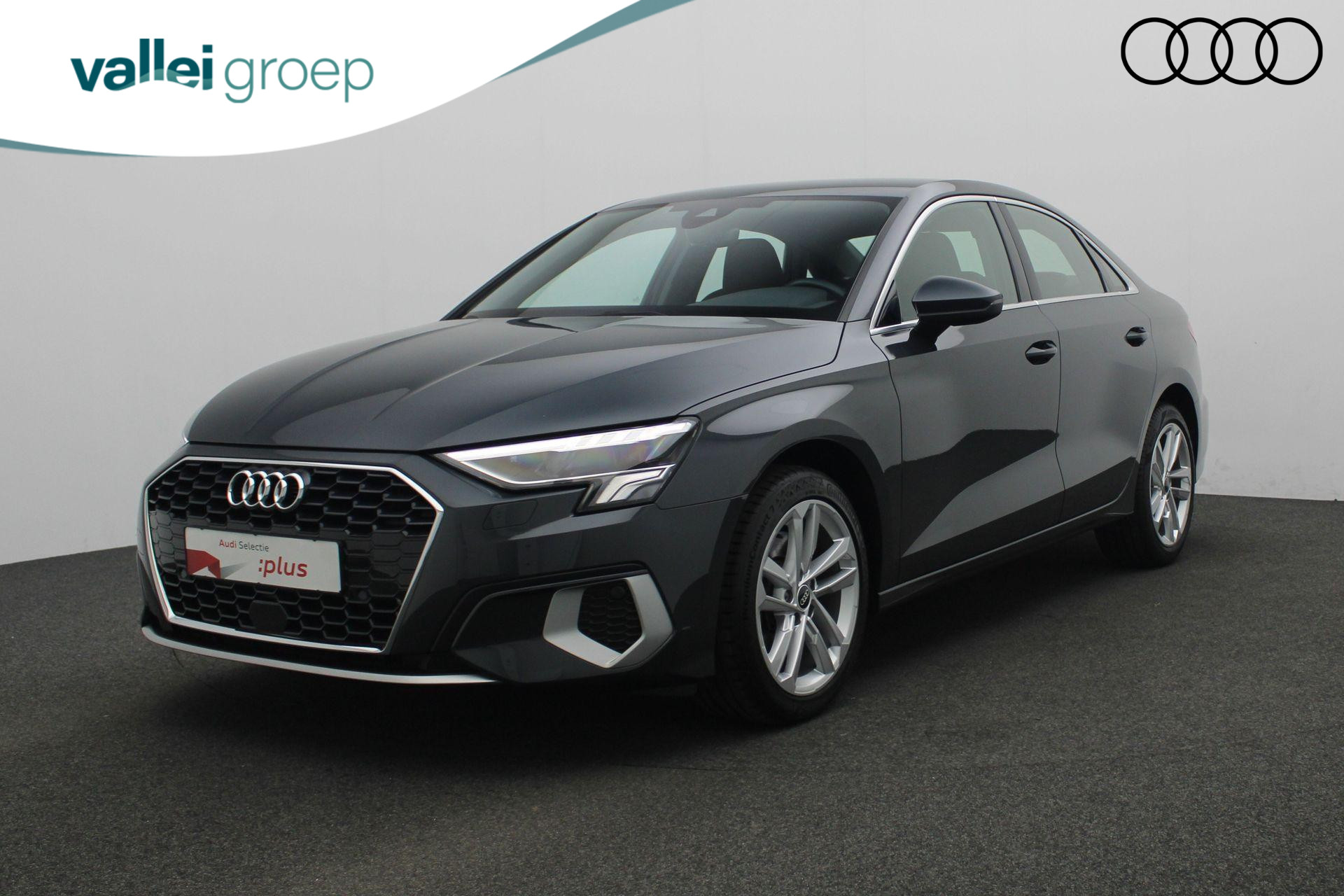 Audi A3 Limousine 30 TFSI 110 pk S-tronic Business edition | Navigatie | Parkeersensoren achter | Apple Carplay / Android Auto
