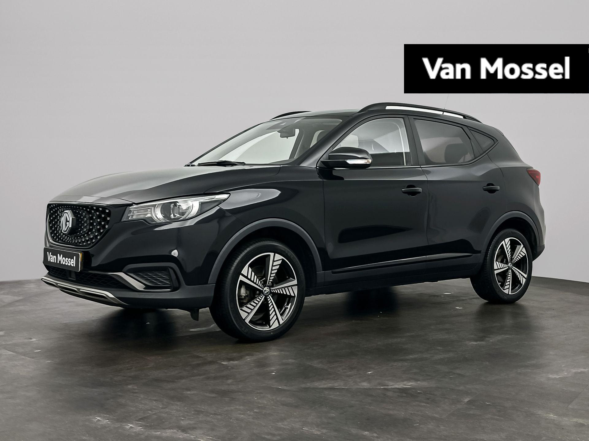 MG ZS-EV Luxury 45 kWh | Black Pack | Apple Carplay / Android Auto | Leder | Panorama Schuif/Kanteldak