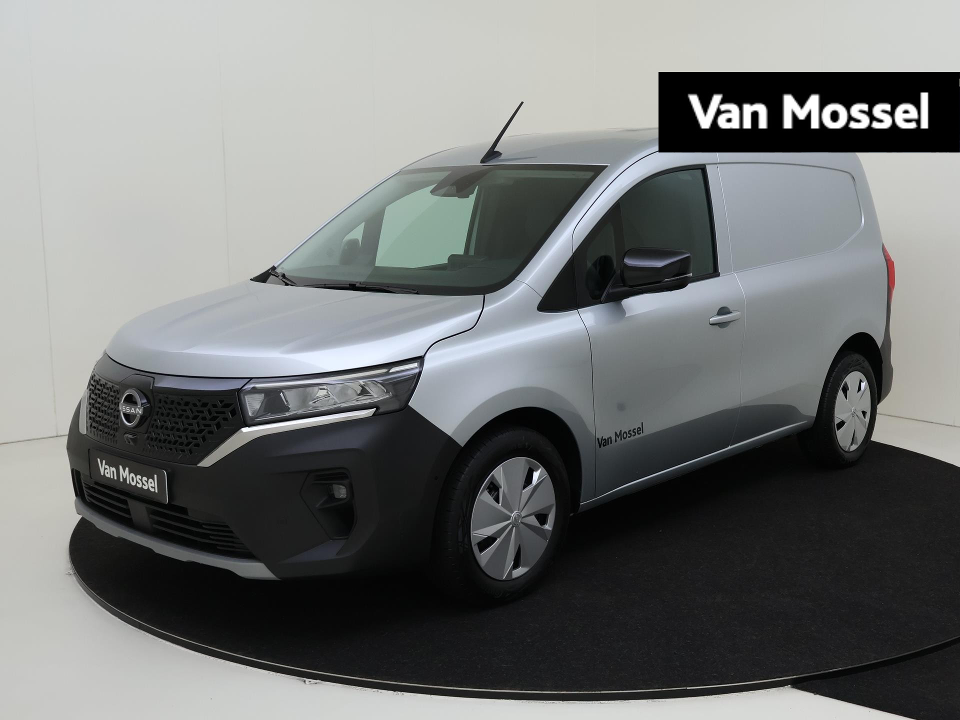 Nissan Townstar Tekna L1 45 kWh Nissan TOWNSTAR Tekna L1 45 kWh | Carplay | Achteruitrijcamera | Stoelverwarming | Navigatie | Parkeersensoren