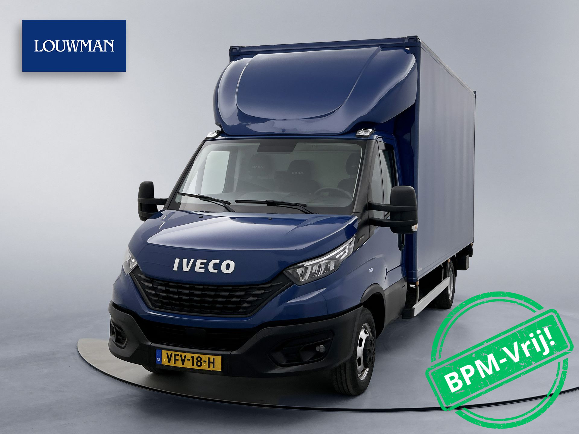 Iveco Daily 35C16V 2.3 410 Bakwagen Meubelbak met 1000KG Laadklep Navigatie 3500KG Trekhaak Achteruitrijcamera