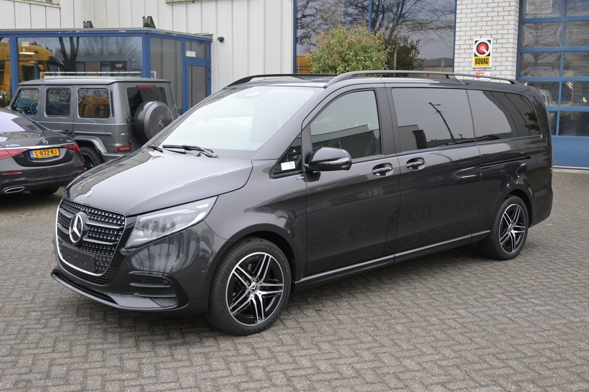 Mercedes-Benz V-Klasse 250d AMG L3 Avantgarde Excl BPM, Stoelventilatie, Burmester, Camera 360 graden