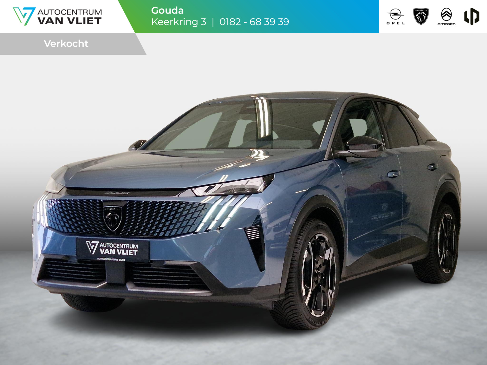 Peugeot e-3008 Allure 73 kWh | Trekhaak | Panoramic Navigation Pack