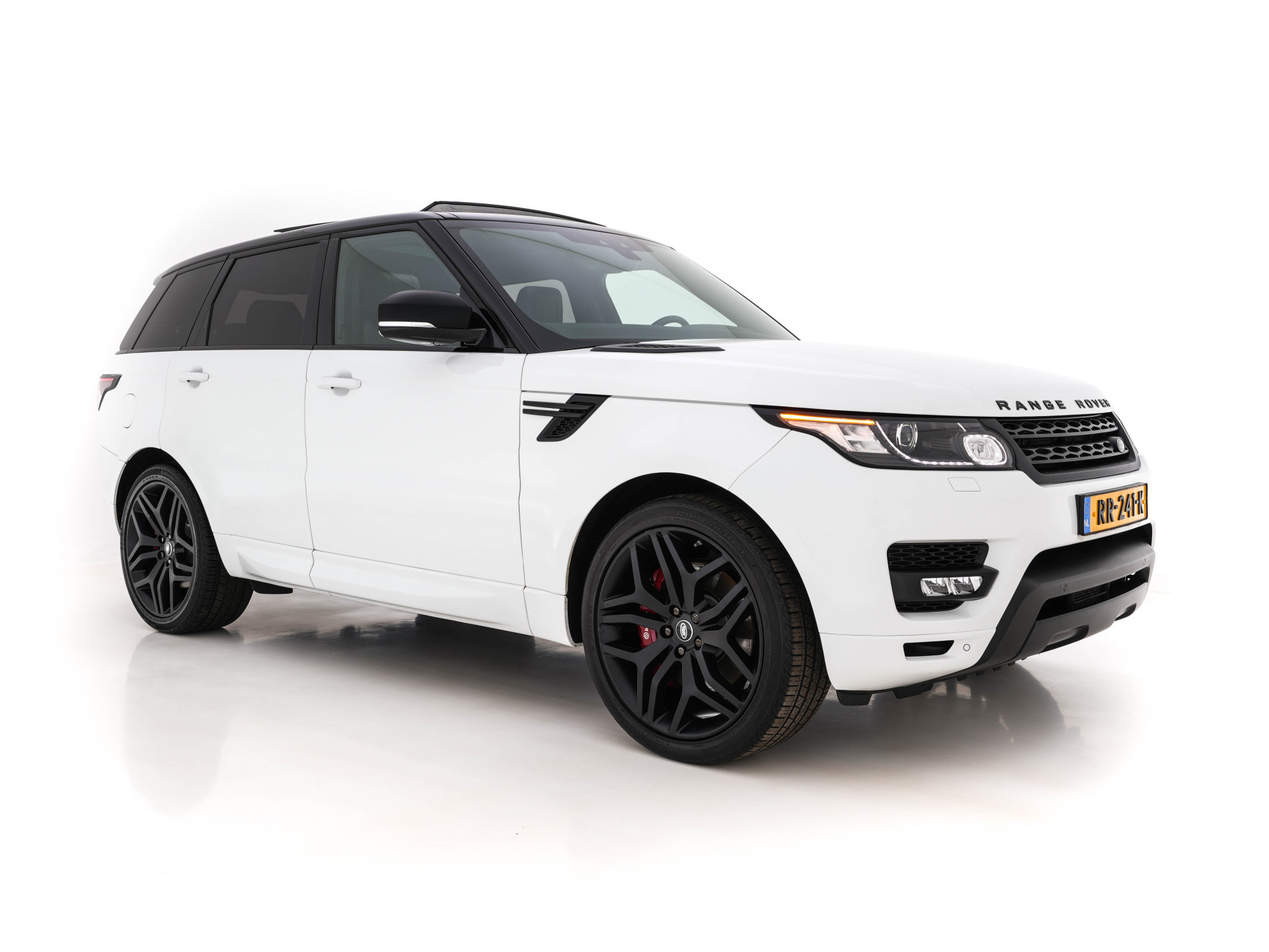 Land Rover Range Rover Sport 3.0 TDV6 HSE Dynamic Aut. *PANO | WINDSOR-LEATHER | DIGI-COCKPIT | BI-XENON | MERIDIAN-SOUND | MEMORY-PACK | AIR-SUSPENSION | NAVI-FULLMAP | CAMERA | COMFORT-SEATS | HEATED-SEATS | TOWBAR | 22''ALU*