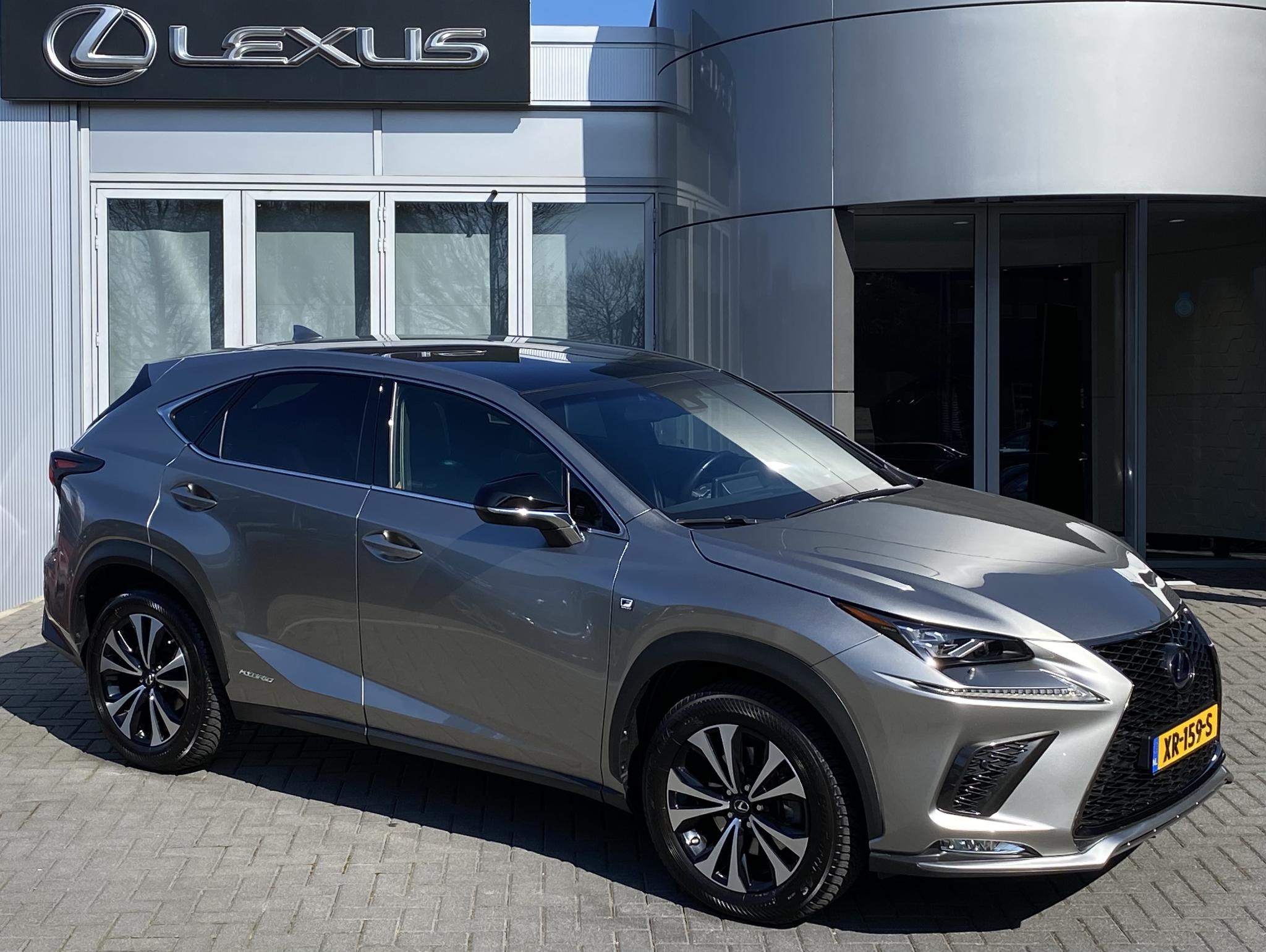 Lexus NX 300h AWD F SPORT LINE MARK LEVINSON PANODAK TREKHAAK LEDER