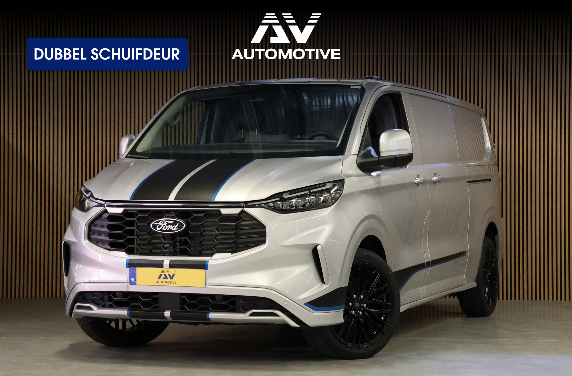 Ford Transit Custom 320 2.0 TDCI L2H1 Sport | ACC | Navigatie | CarPlay | Camera | Dubbel Schuifdeur | Stoelverwarming | Dodehoek detector | Lane Assist | 3-Zitter | Ex BPM