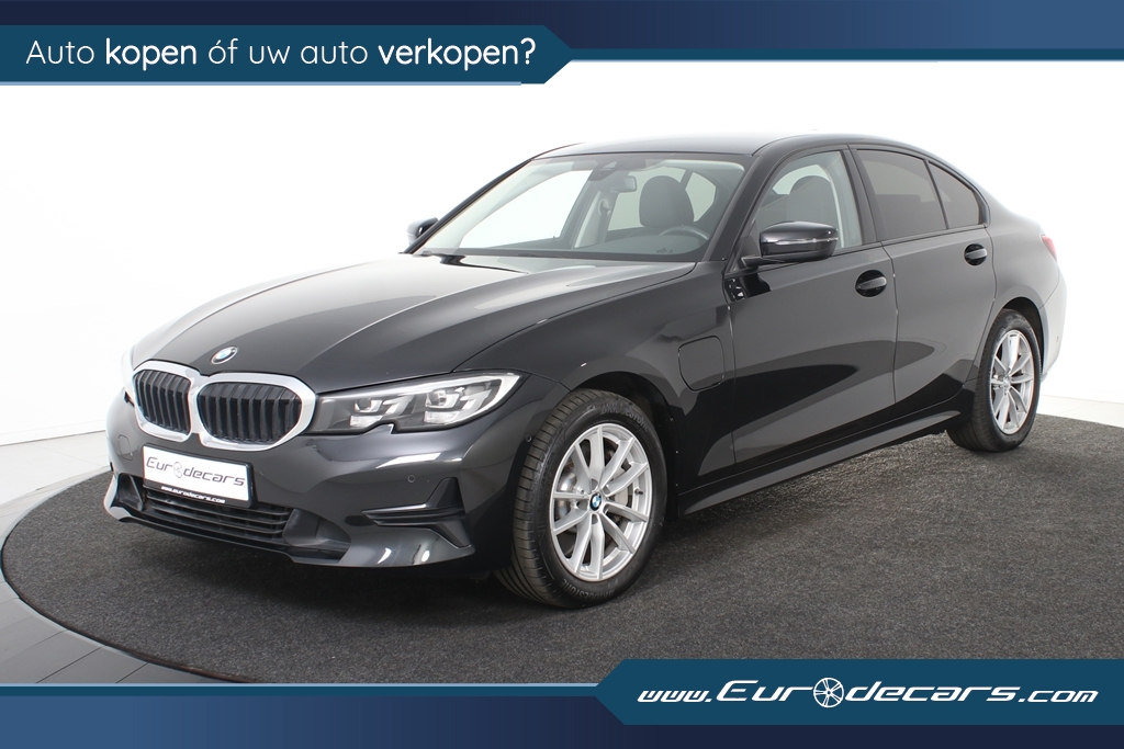BMW 3 Serie 330e *1ste Eigenaar*Leer*Navigatie*Carplay*