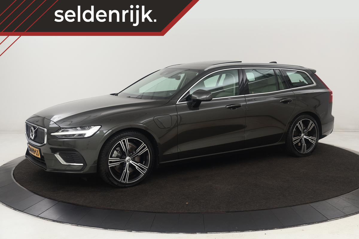 Volvo V60 2.0 T8 Twin Engine AWD Inscription | Panoramadak | Trekhaak | Stoelverwarming | Leder | Camera | Memory | Carplay | Navigatie