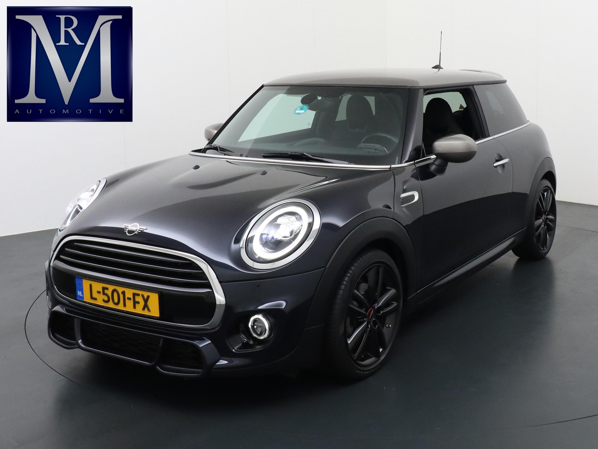 MINI Cooper Mini 1.5 ORIG. NL. NAP KM. | JCW PACK | STOELVERWARMING | RIJKLAAR INCL. 12 MND. BOVAGGARANTIE