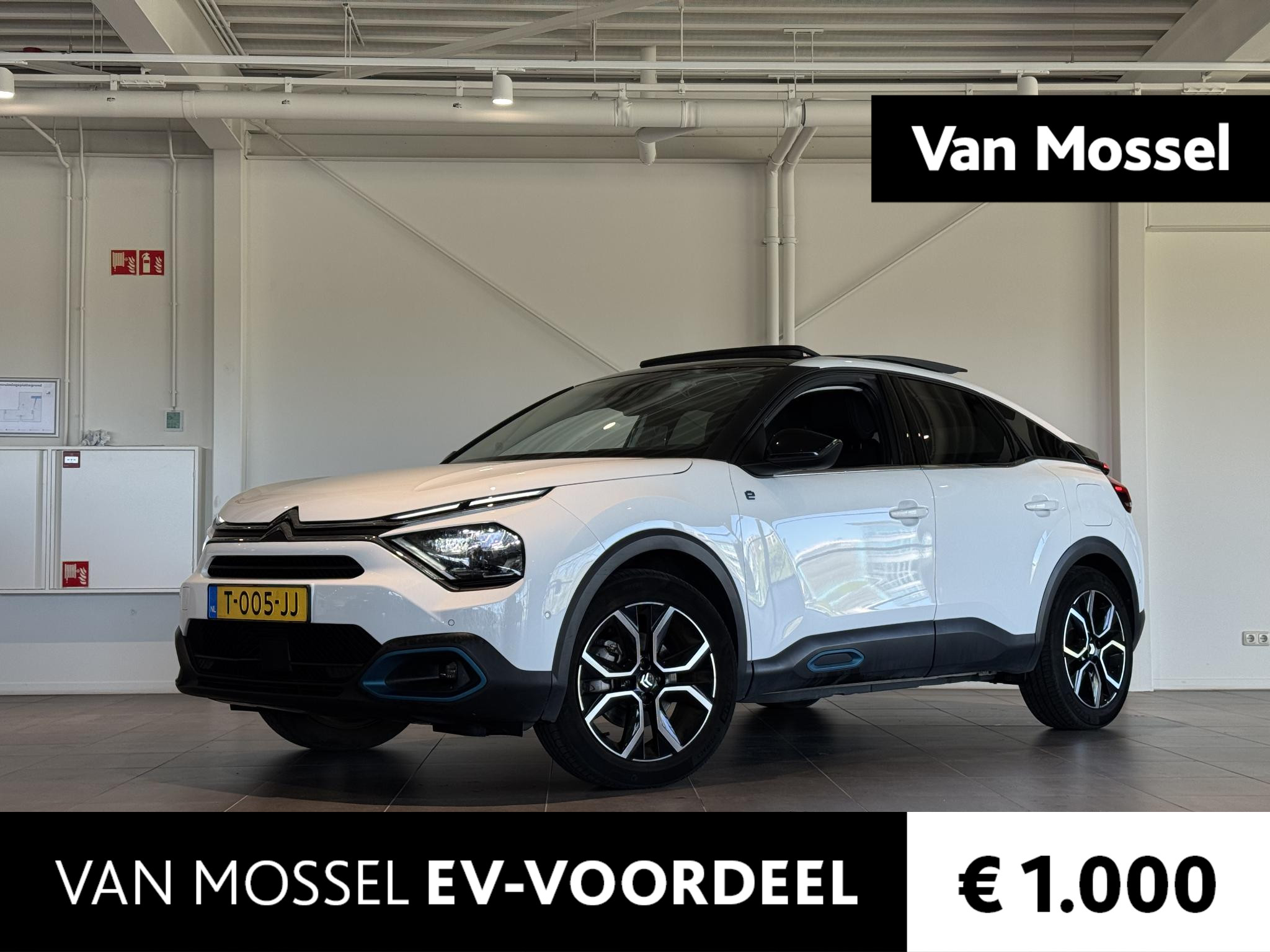 Citroën ë-C4 Shine 50 kWh | Panoramadak | Navigatie | Camera