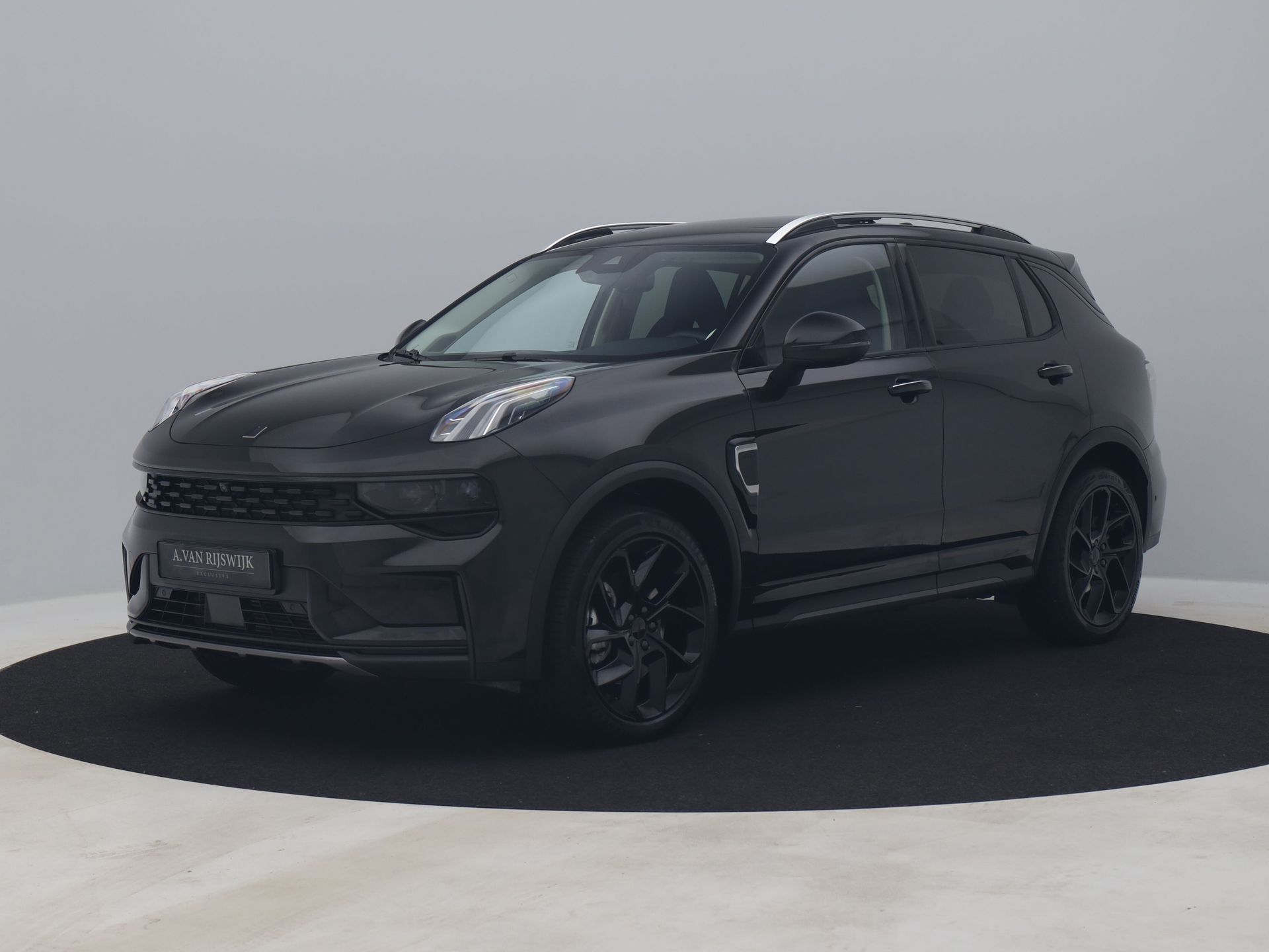 Lynk & Co 01 1.5 Plug-in Hybrid | 360° | BLACK
