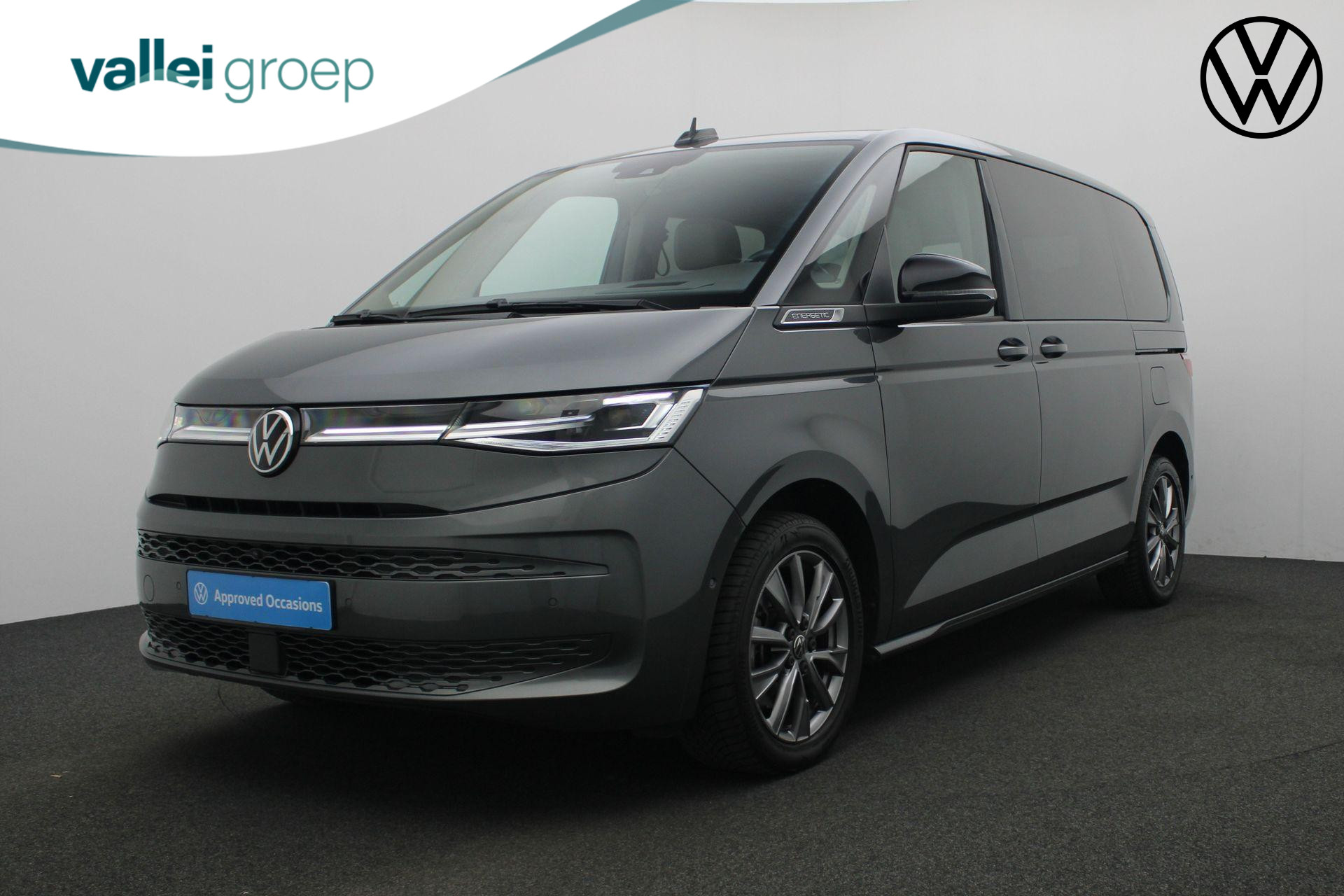 Volkswagen Multivan 1.4 218 pk DSG eHybrid L1H1 Energetic | Panoramadak | Geheugen/massagestoel | Leder/alcantara | Rondomzicht camera | Adaptief onderstel | Head-up display