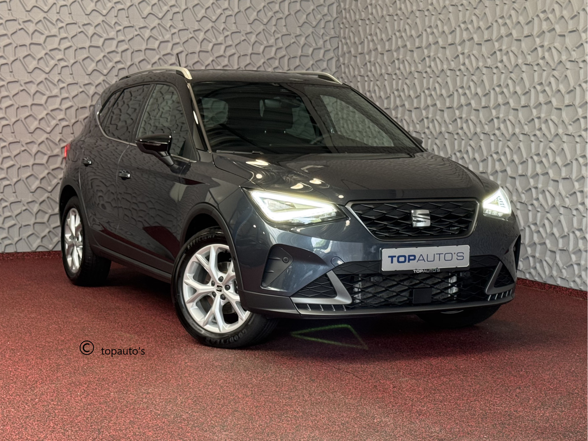SEAT Arona TSI FR BI-COLOR 115PK LED VIR.COCKPIT CAMERA ADAP.CRUISE 17''LMV 07/2024 F-R