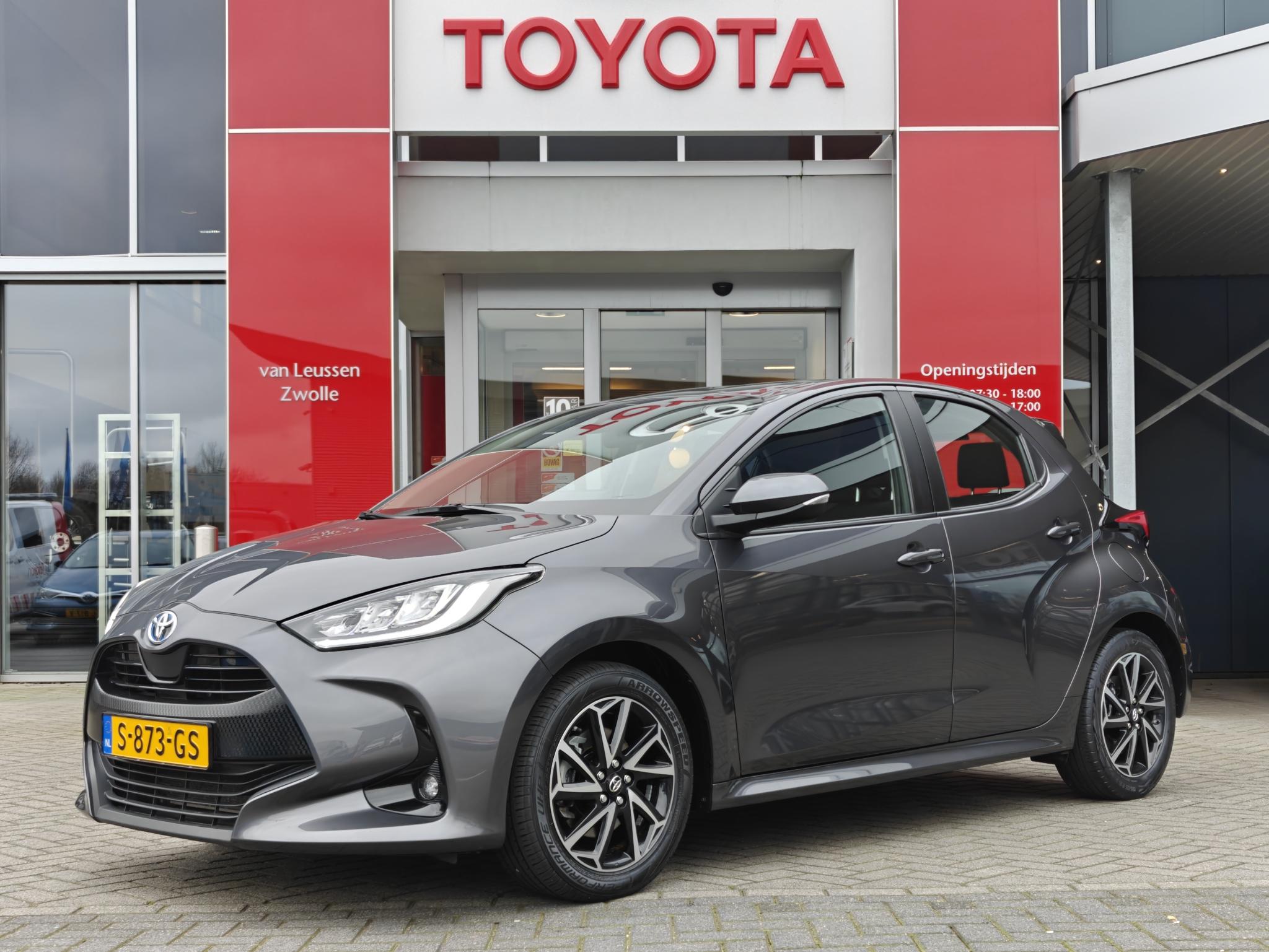 Toyota Yaris 1.5 HYBRID DYNAMIC APPLE/ANDROID 16"LM-VELGEN LED NL-AUTO